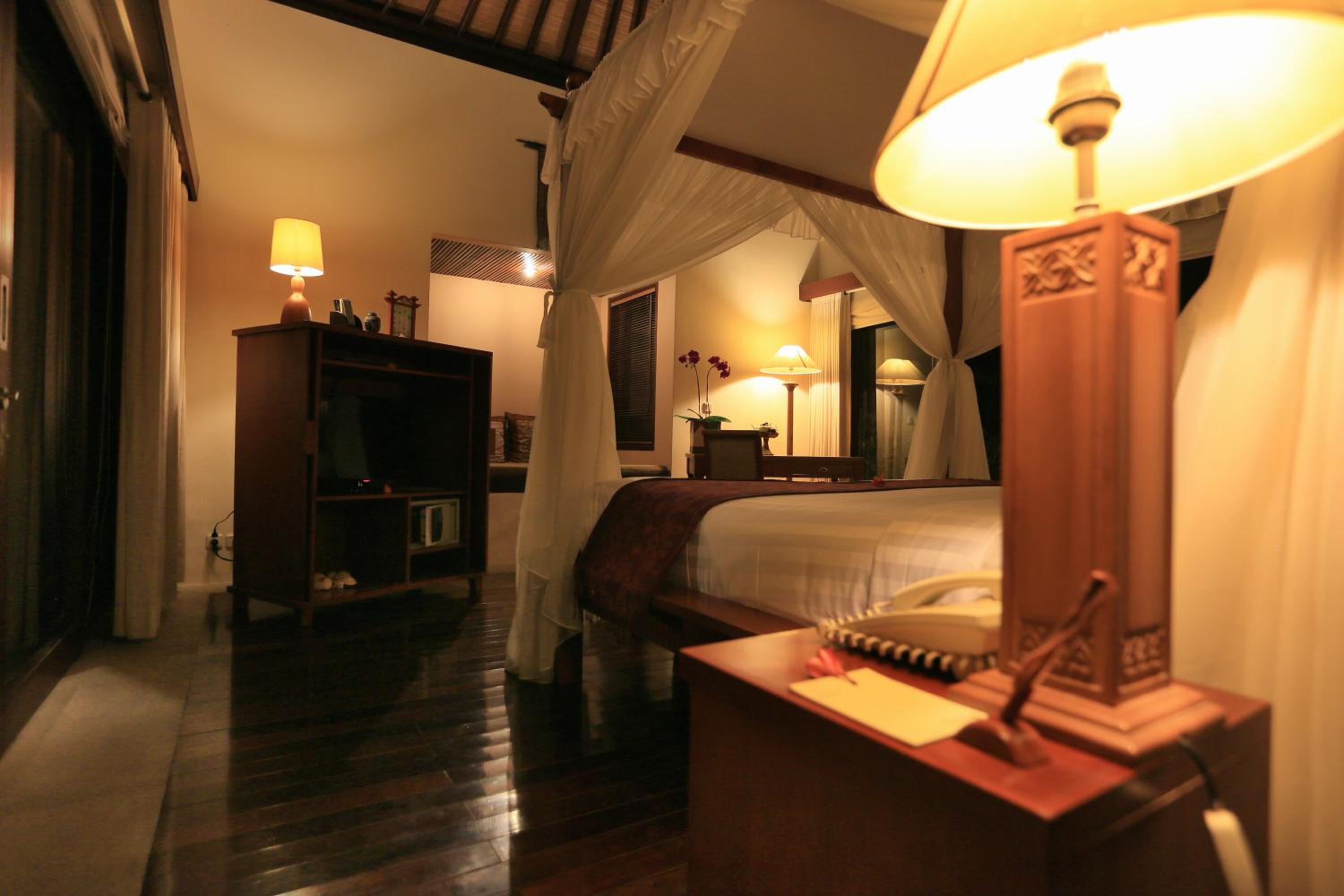 Junior Suite Villa with Private Pool - Photo 13
