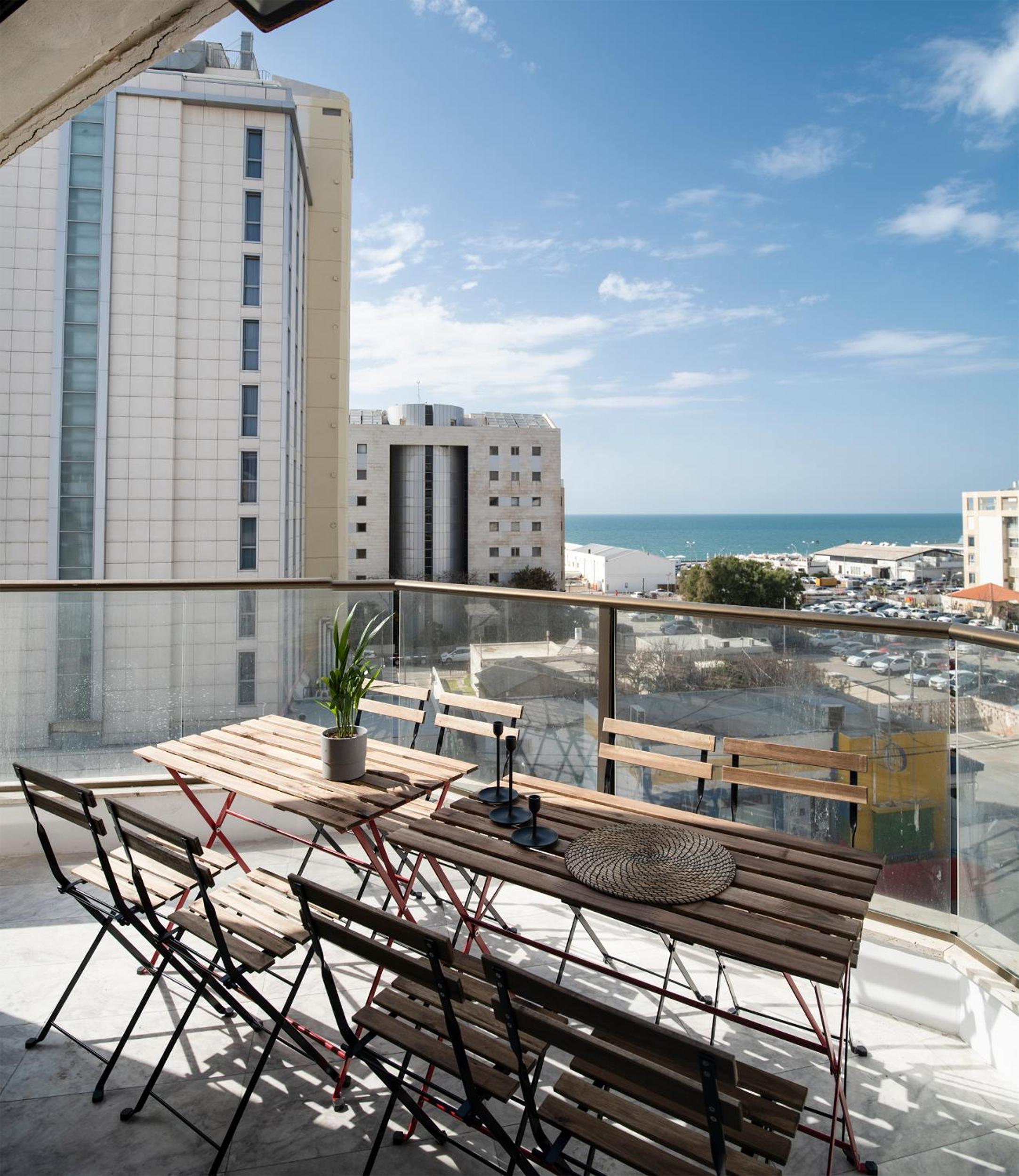 Studio With Balcony