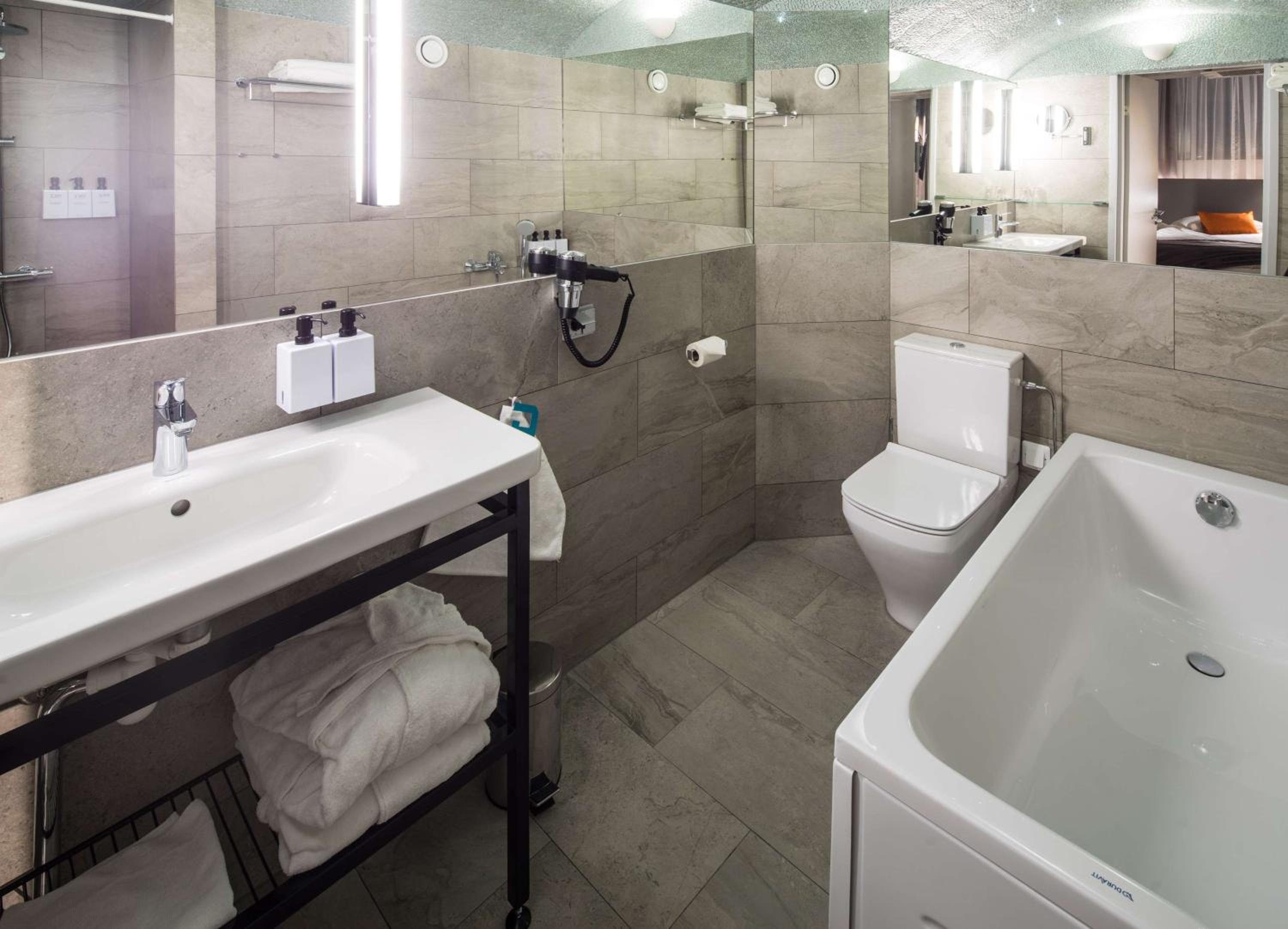 Master Suite - Photo 5
