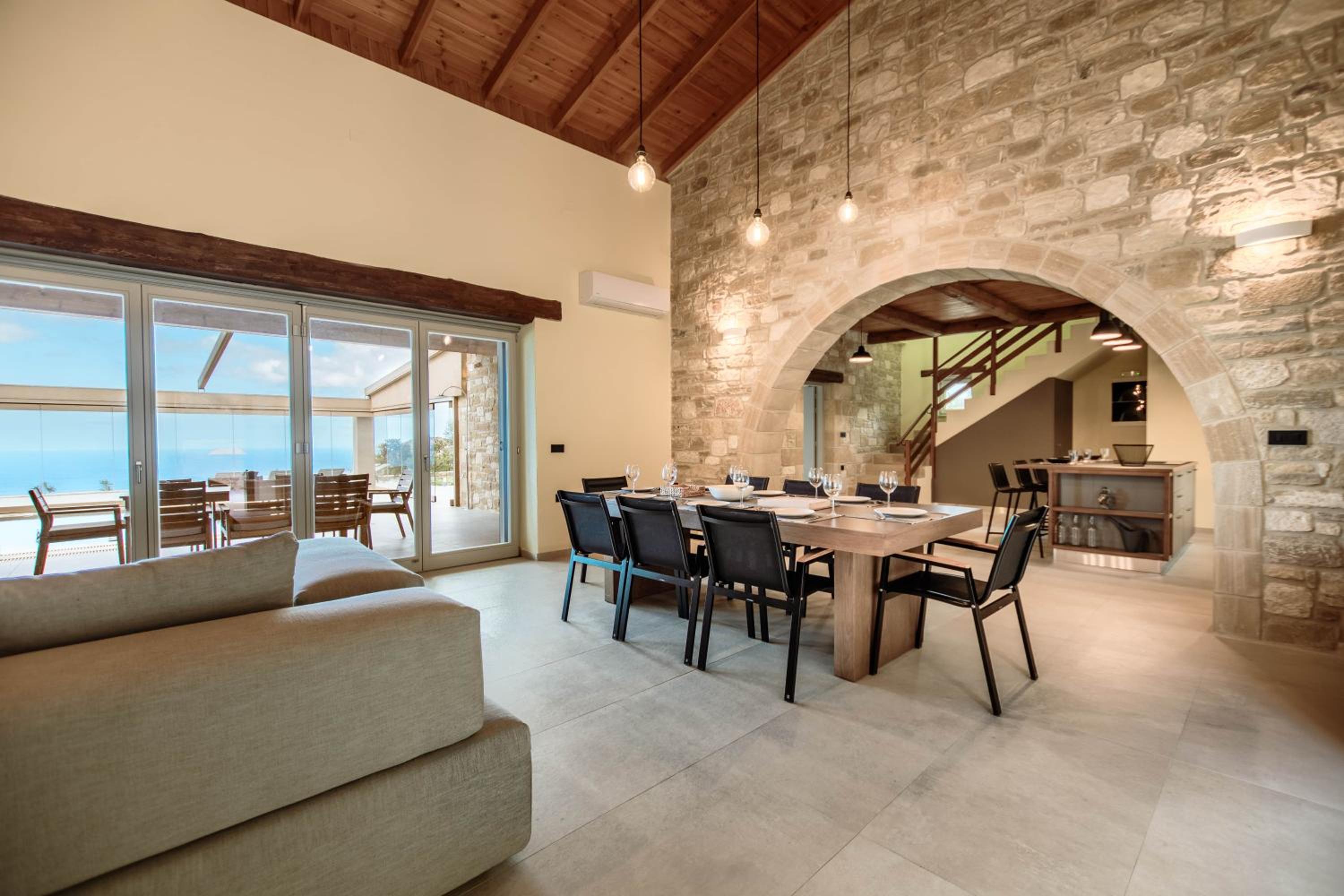 Superior Villa photo 2