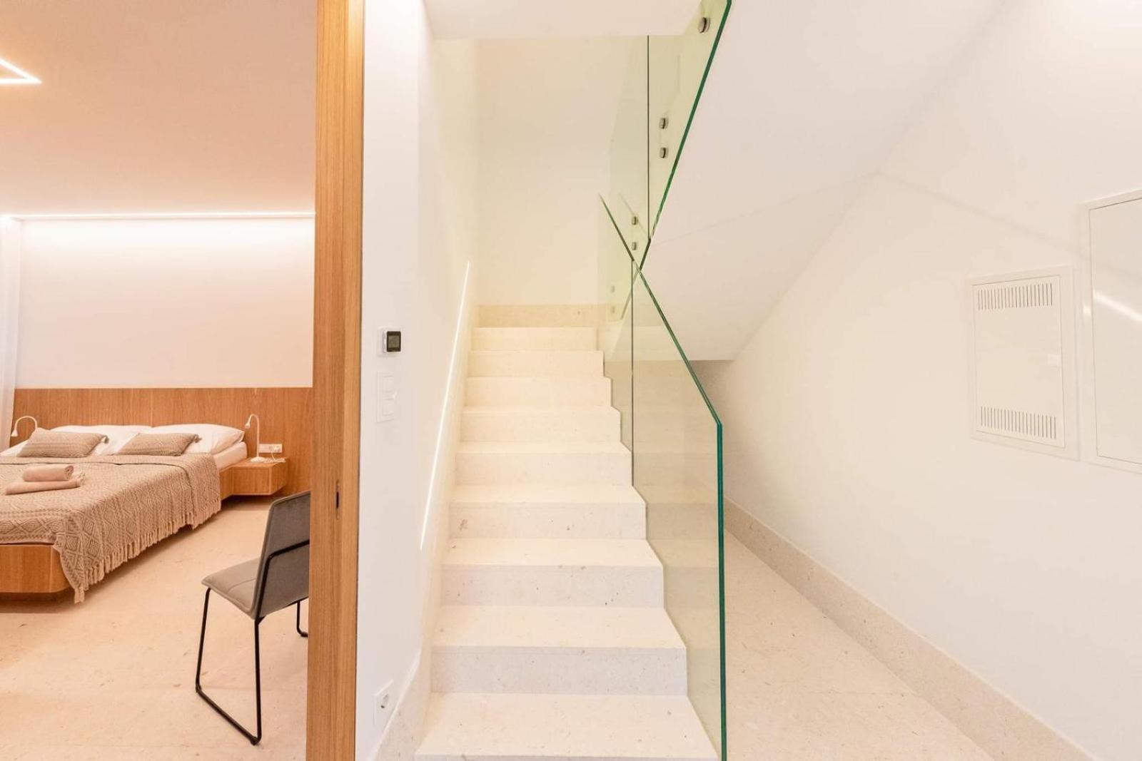 Villa photo 3