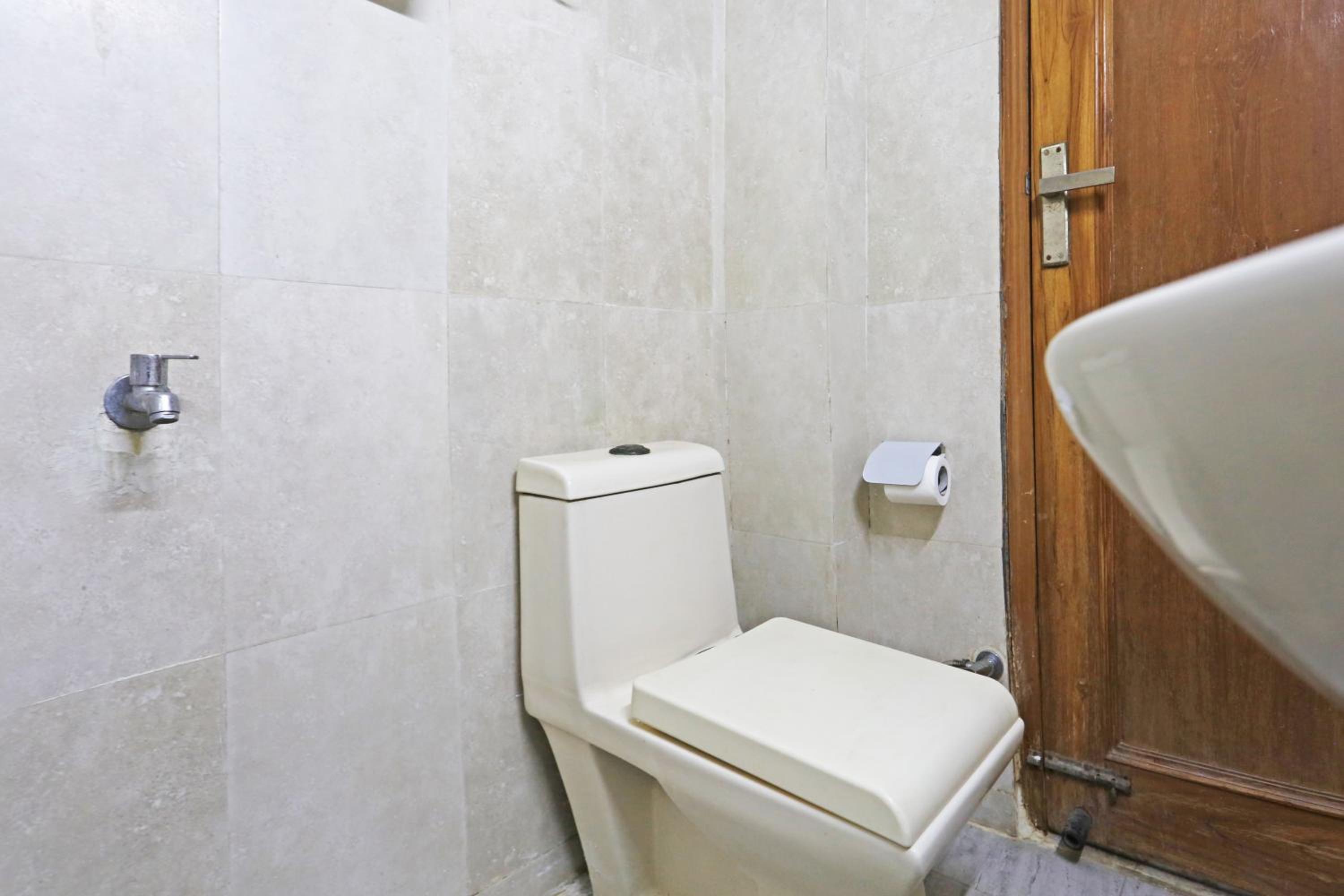 Double Room With Private Bathroom photo 2