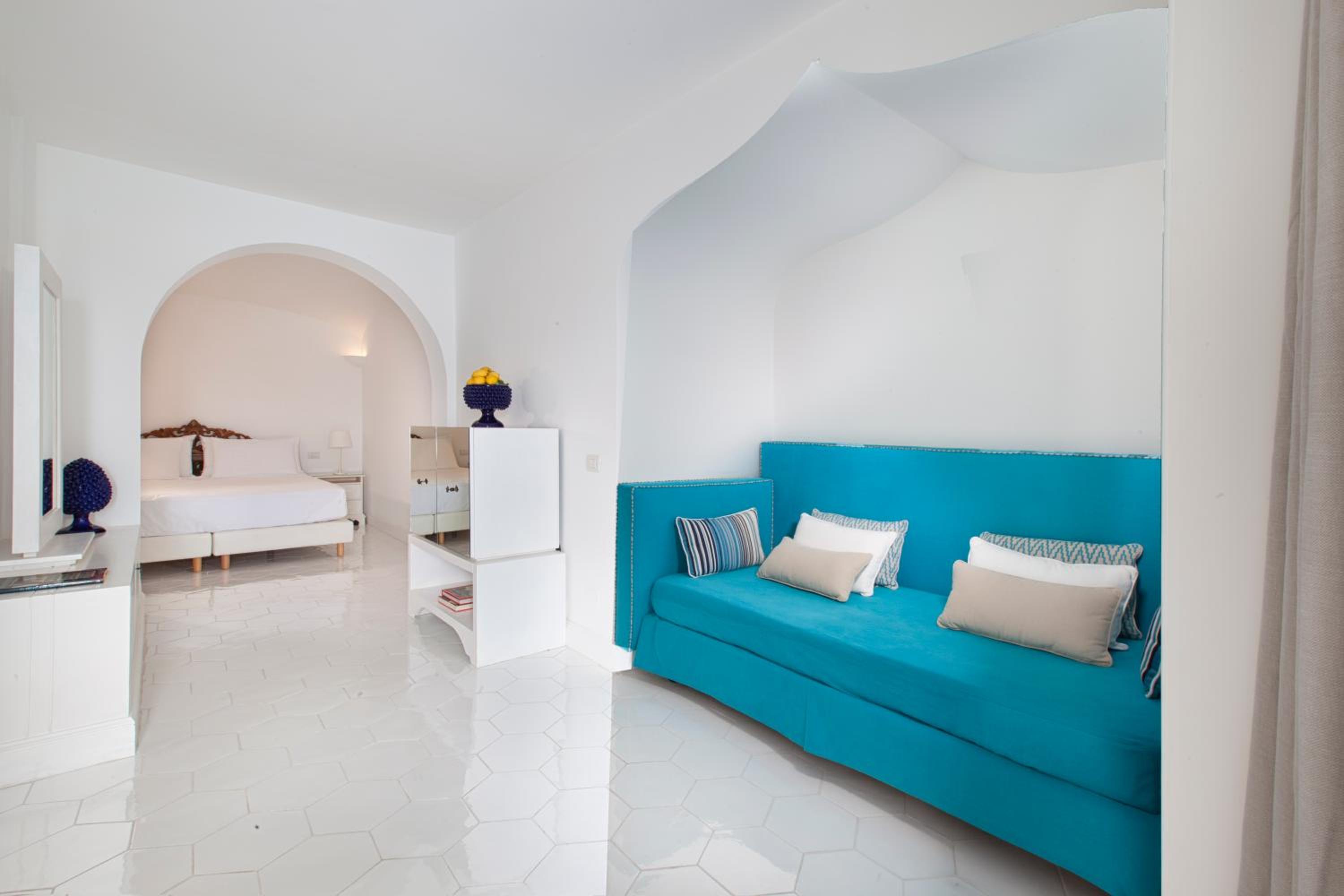 King Suite with Spa Bath with Terrace and Sea View - Photo 10