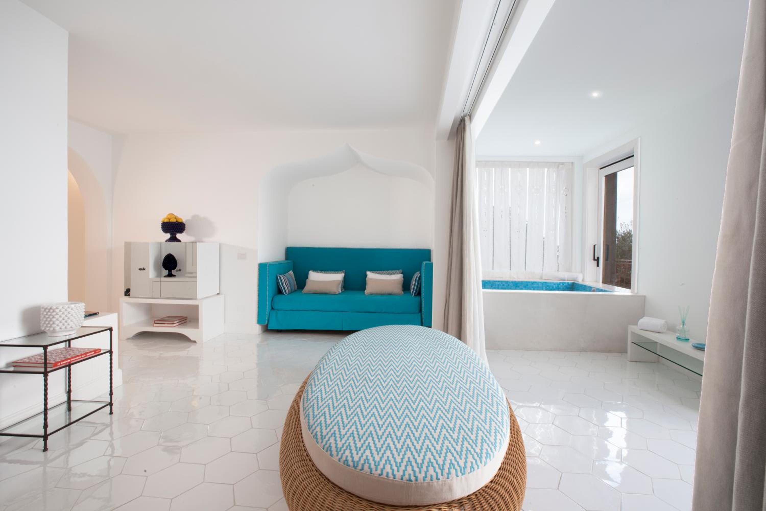King Suite with Spa Bath with Terrace and Sea View - Photo 14
