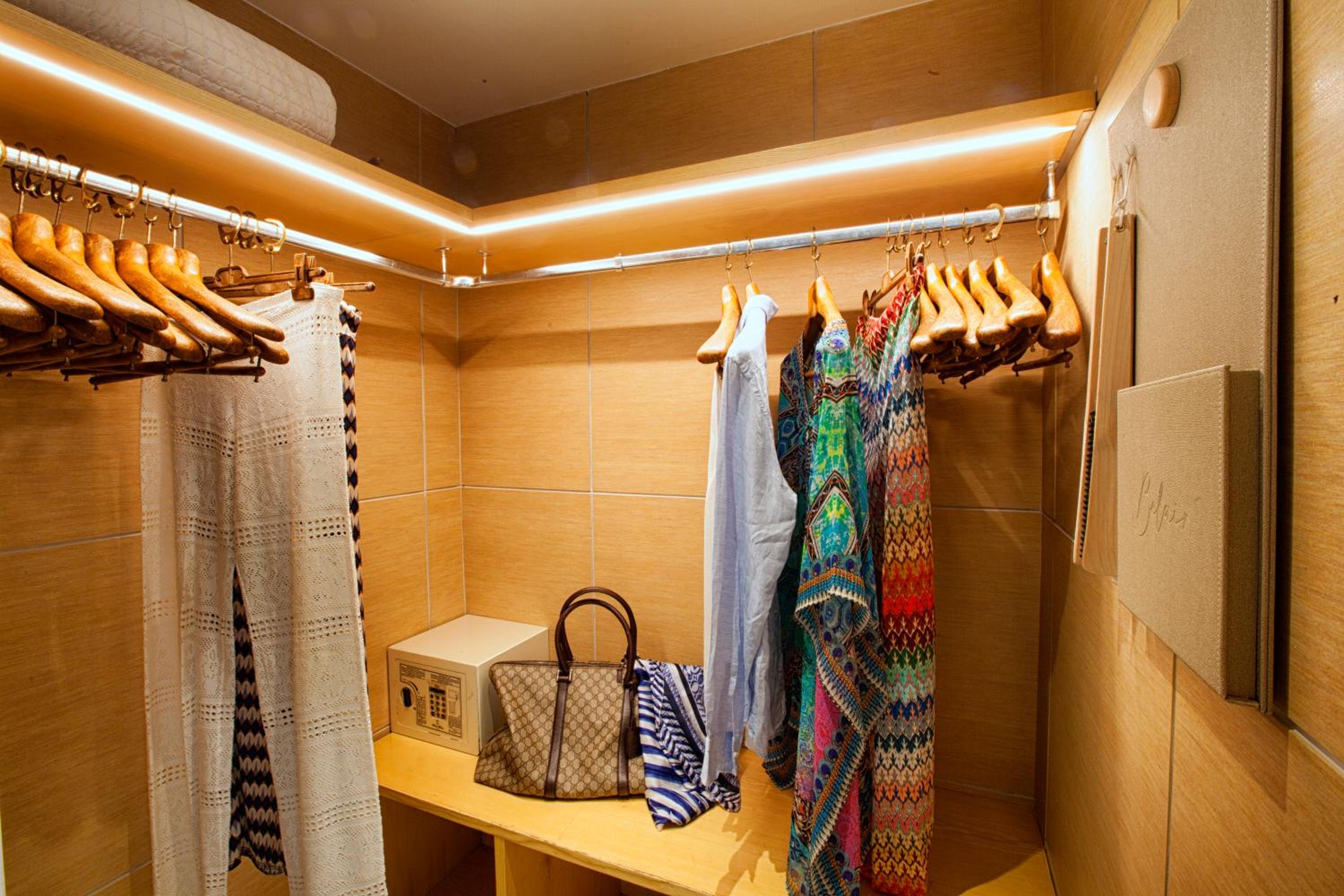 Deluxe Junior Suite with Terrace and Sea View - Photo 23