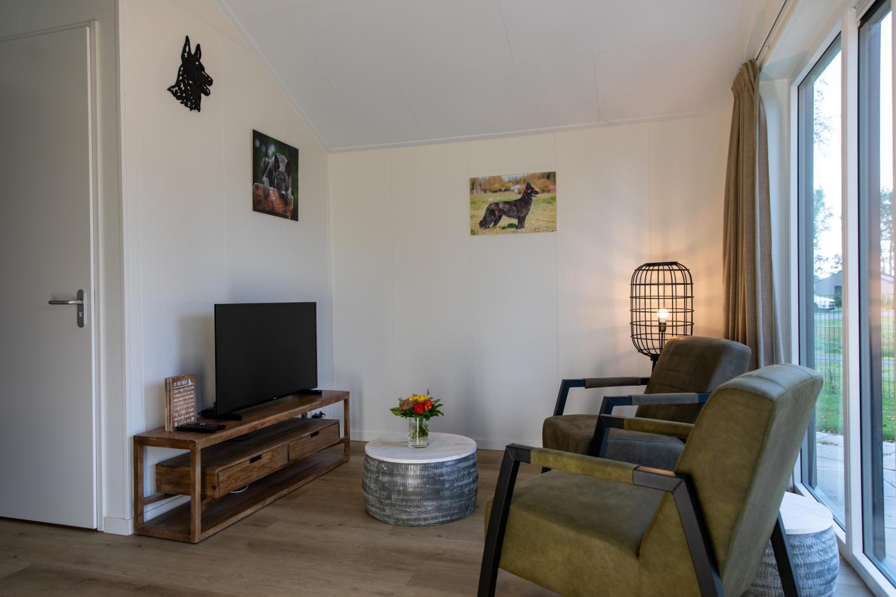One-Bedroom Bungalow photo 1