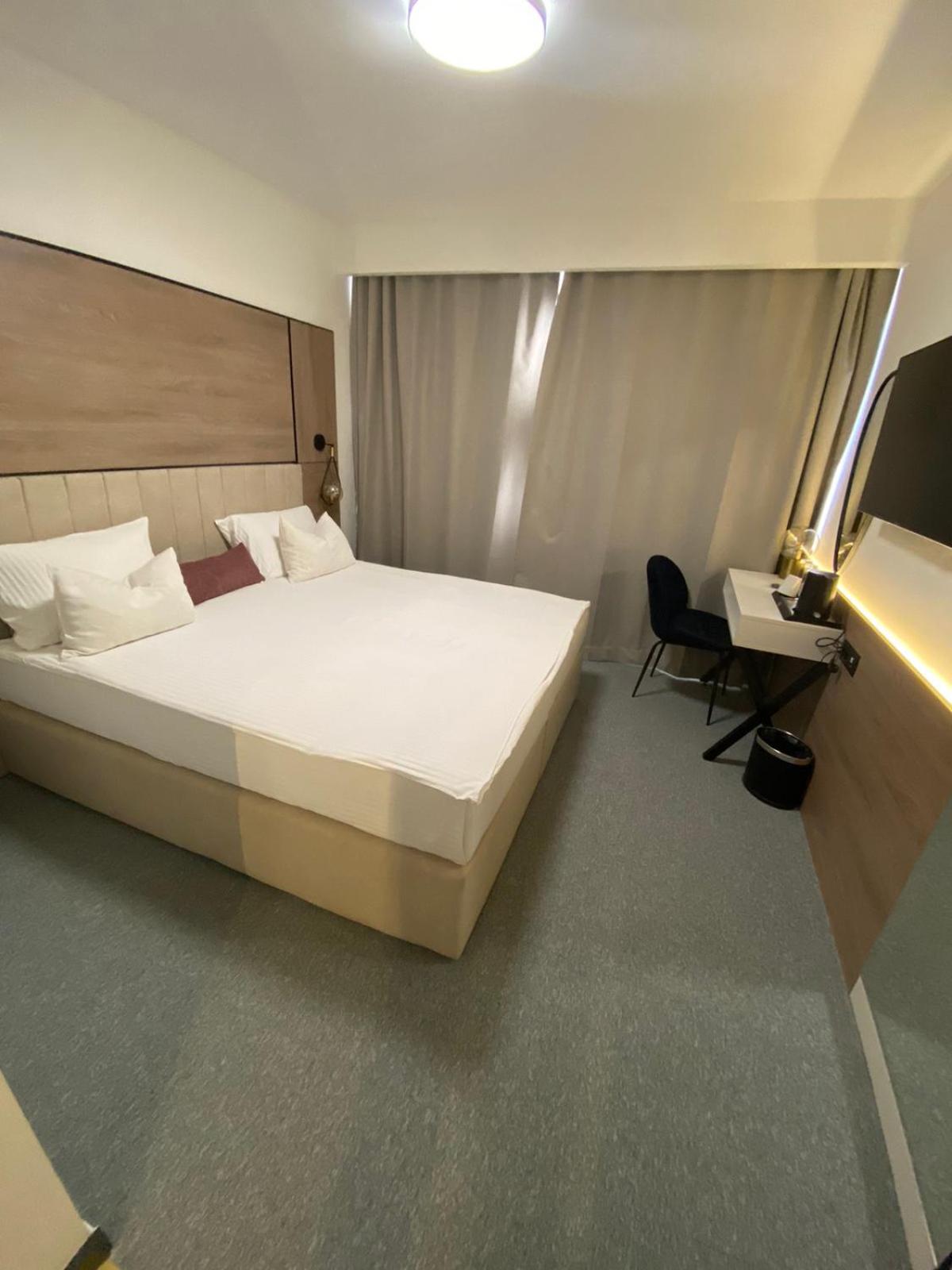 Superior Double Room - Photo 1