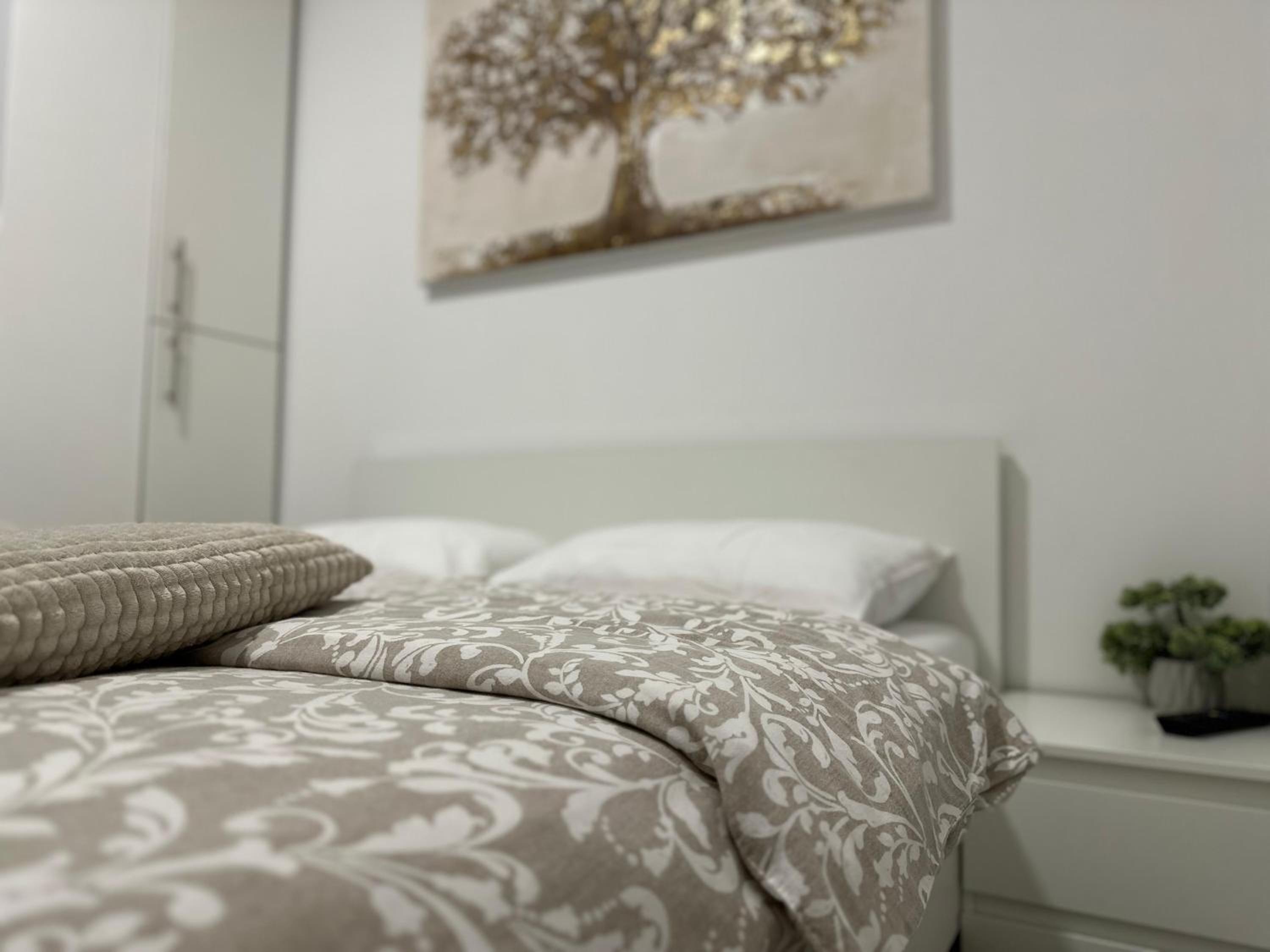 Standard Double Room - Photo 4