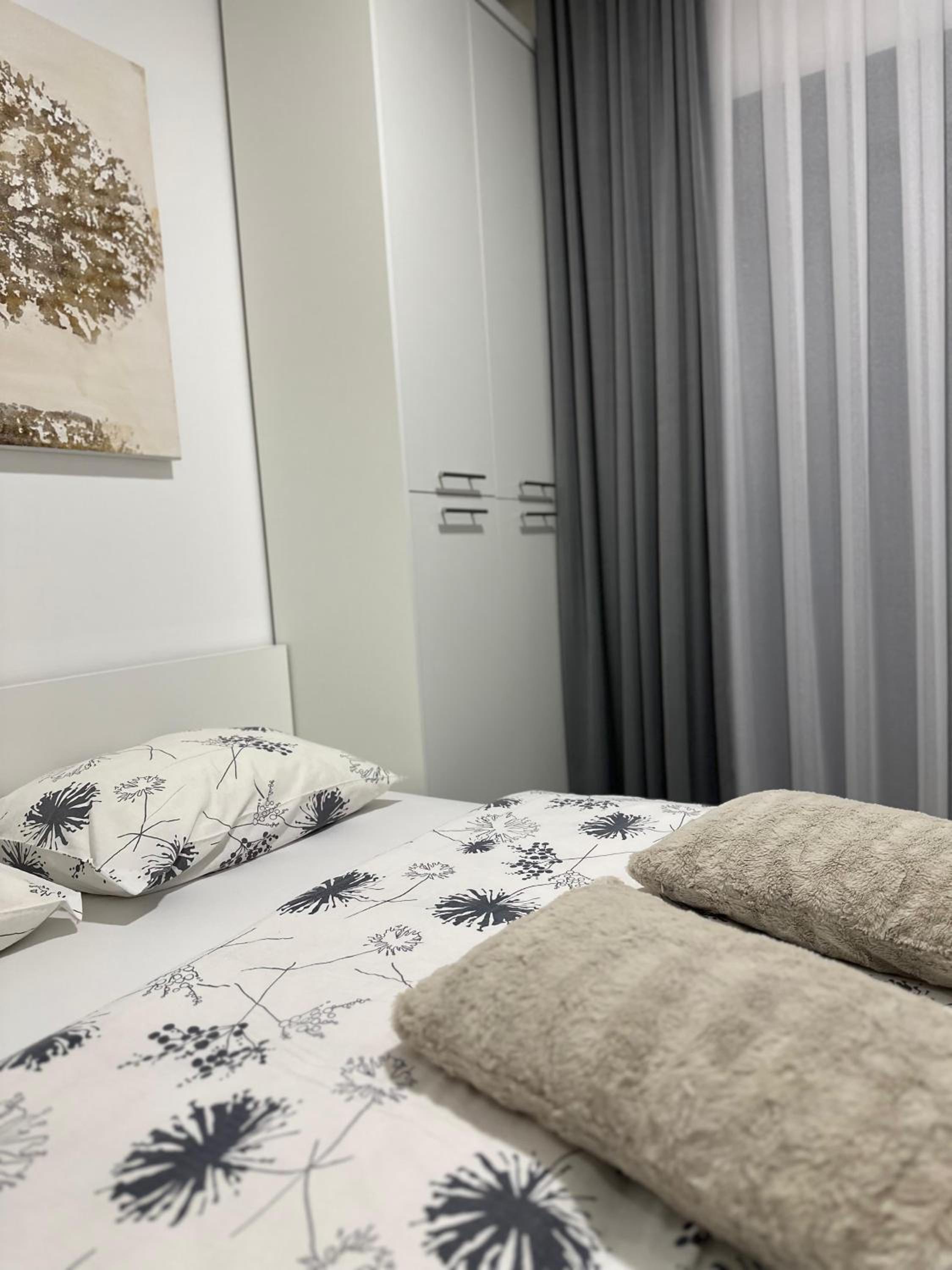 Double Room - Photo 2