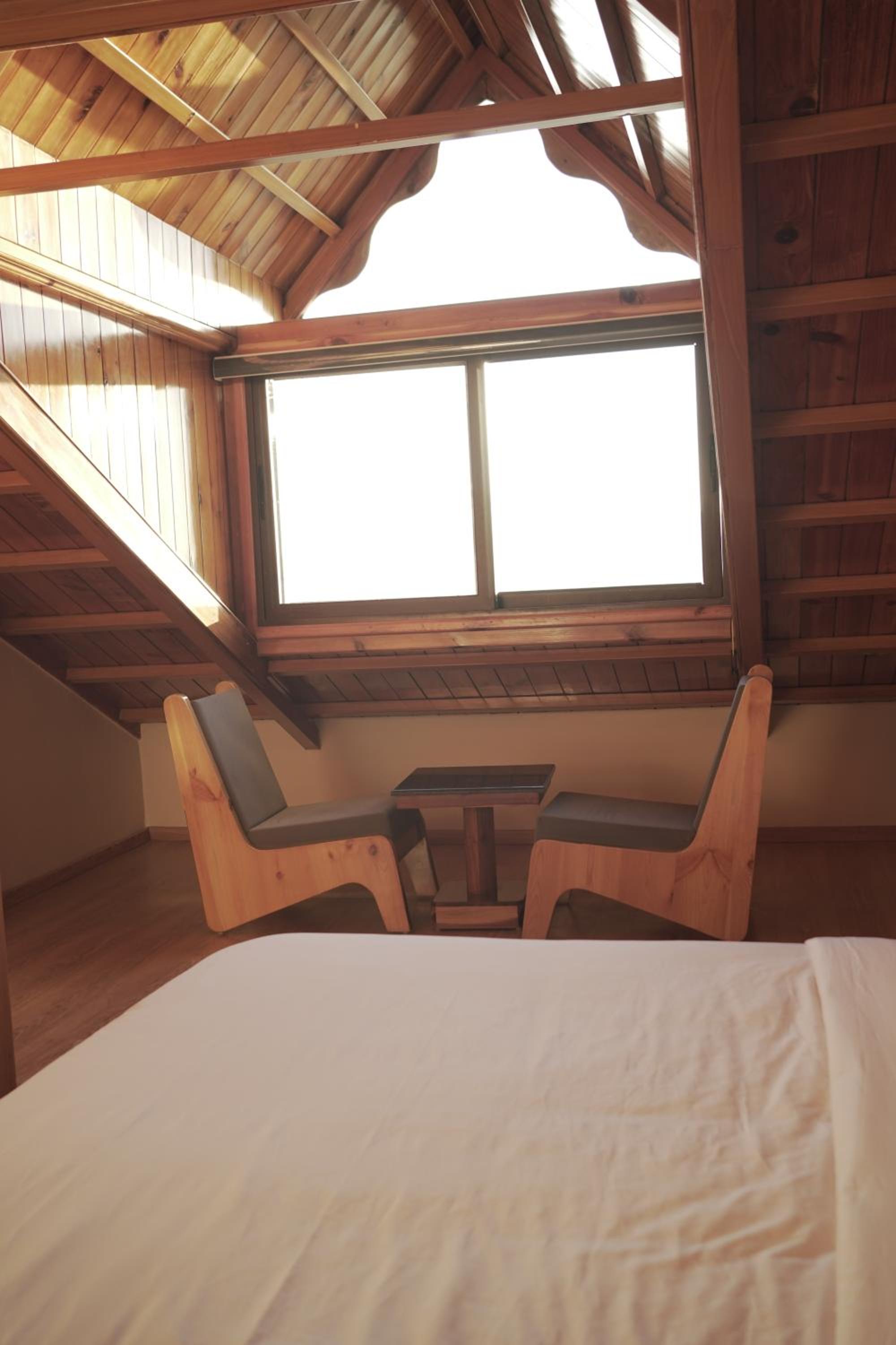 Deluxe King Room photo 2