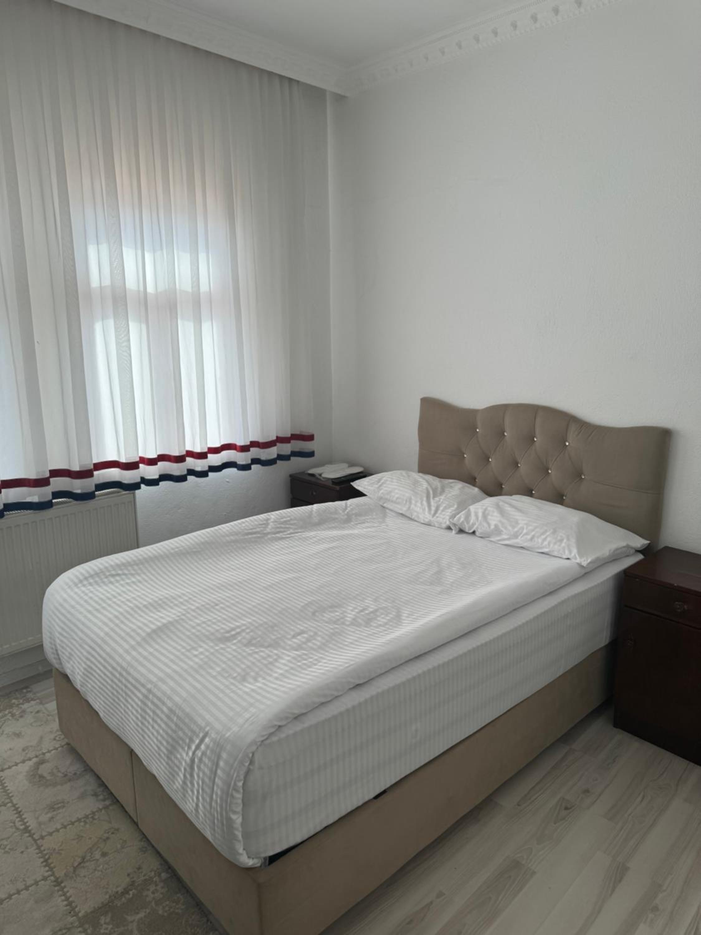 Standard Double or Twin Room - Photo 1