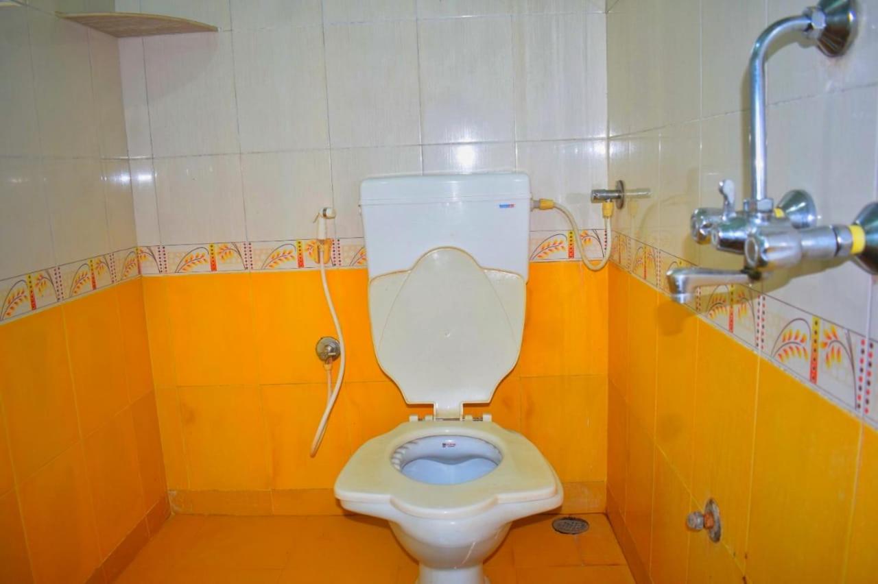 Standard Double Room - Photo 7