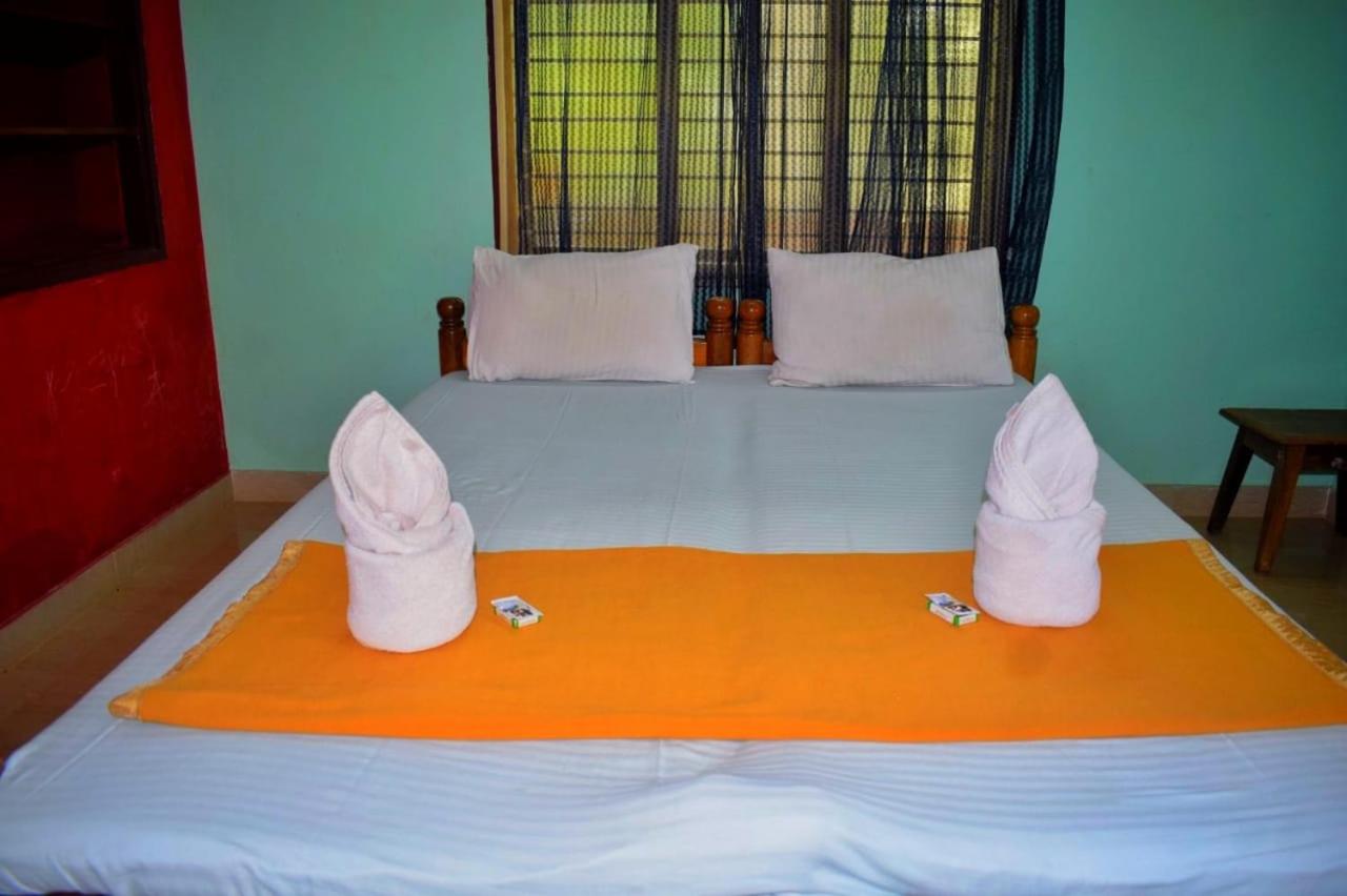 Standard Double Room - Photo 43