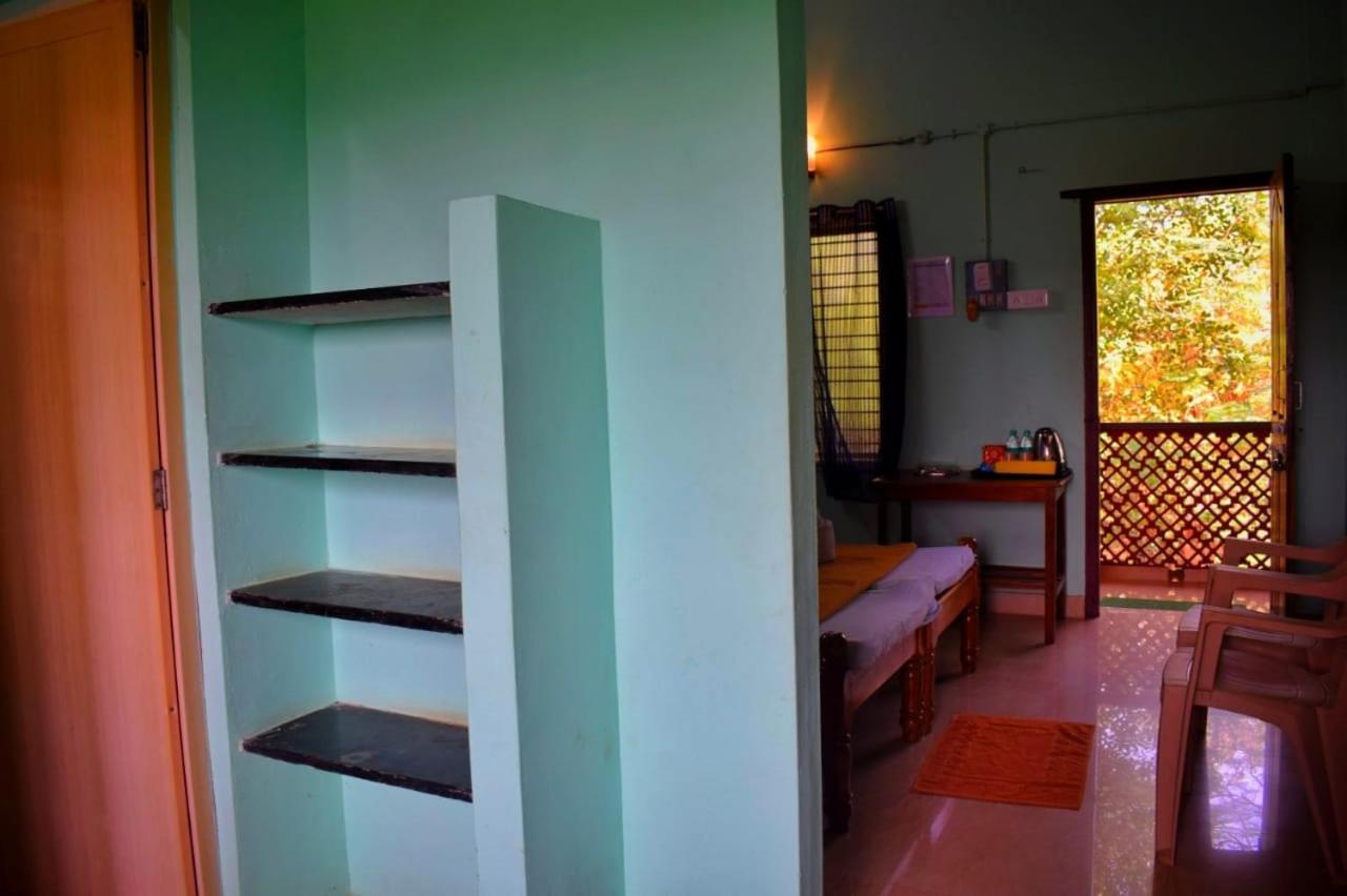 Standard Double Room - Photo 29