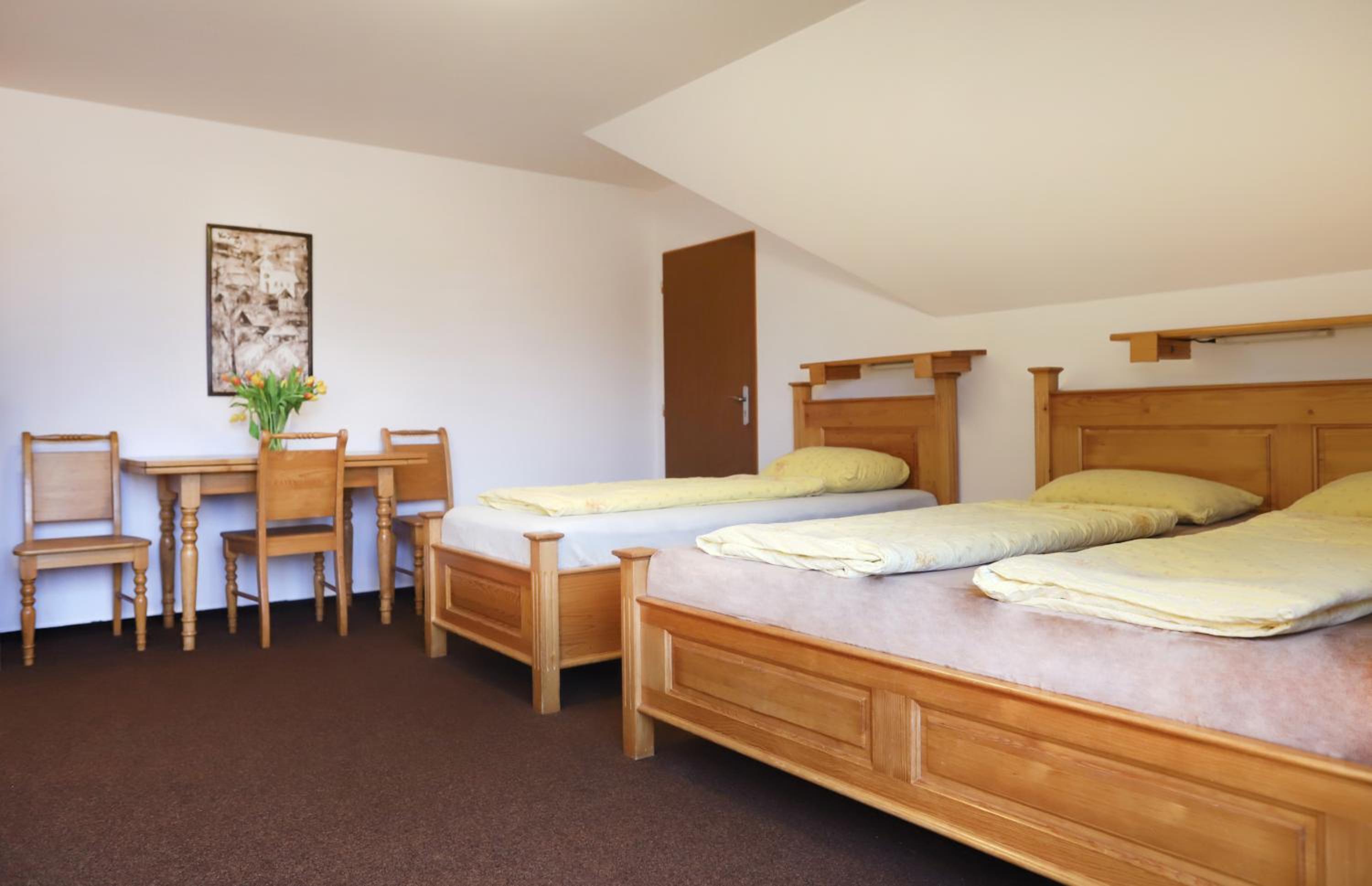 Double Room - Photo 7