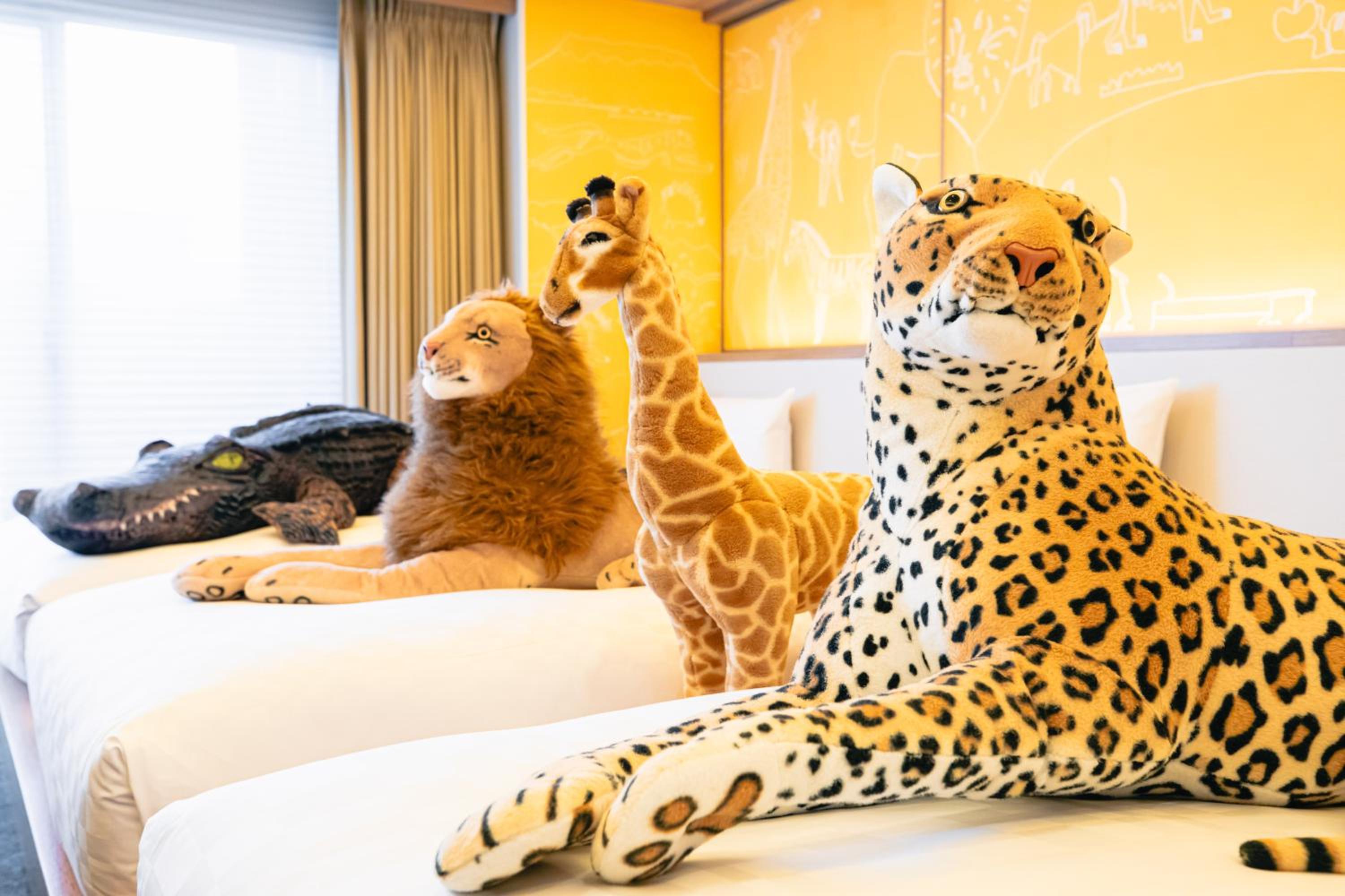 Superior Room (4 Adults) - Zoo Theme - Photo 1