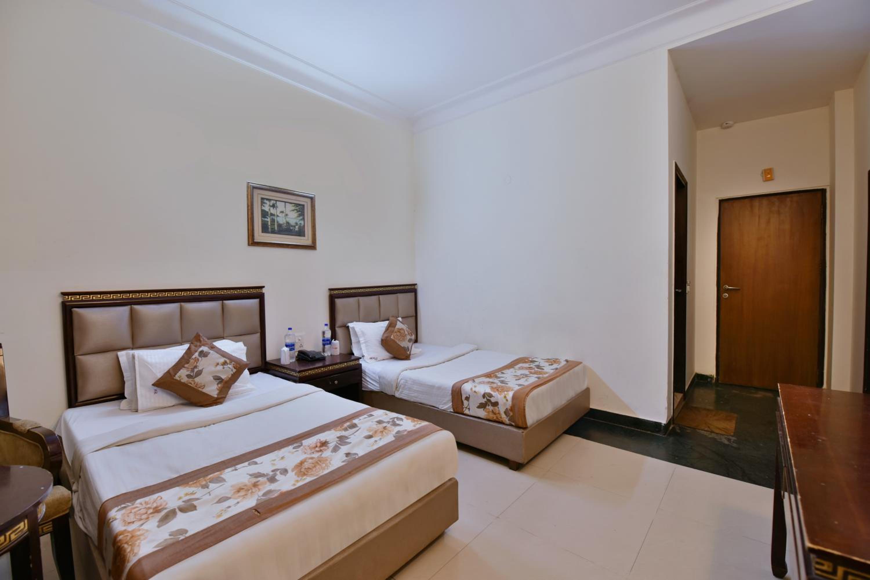 Deluxe Family Room