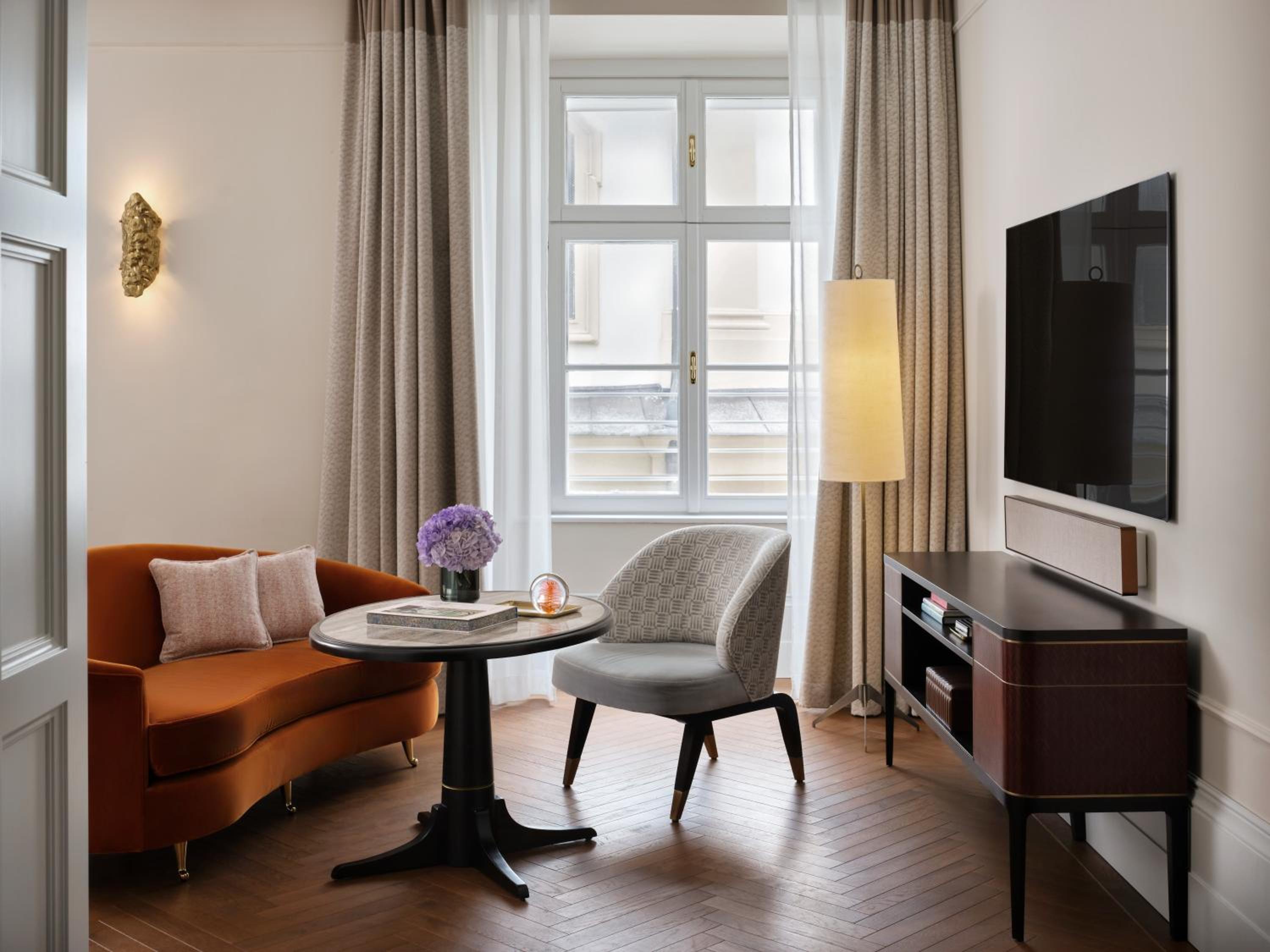 Deluxe Junior Suite