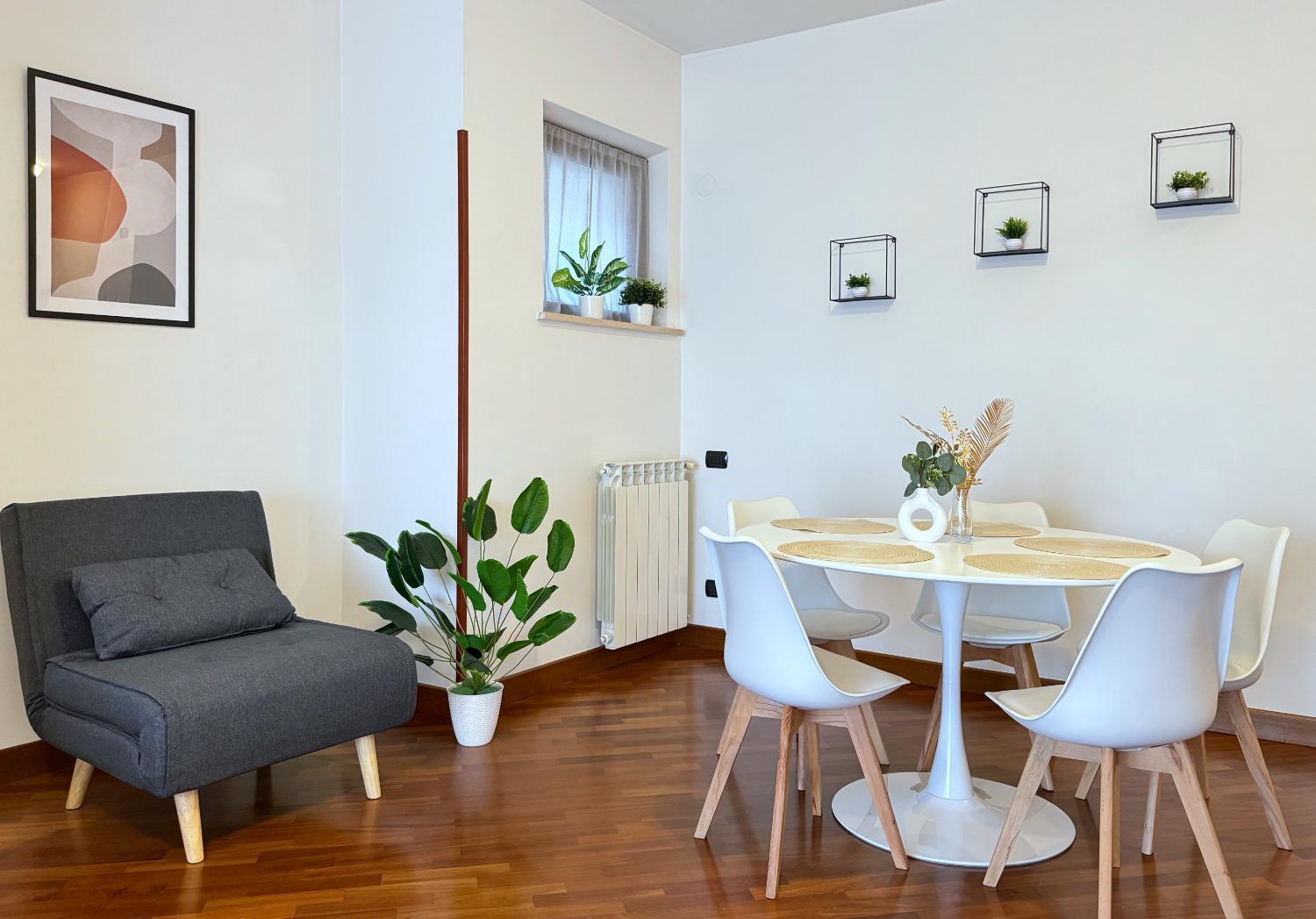 One-Bedroom Apartment photo 3