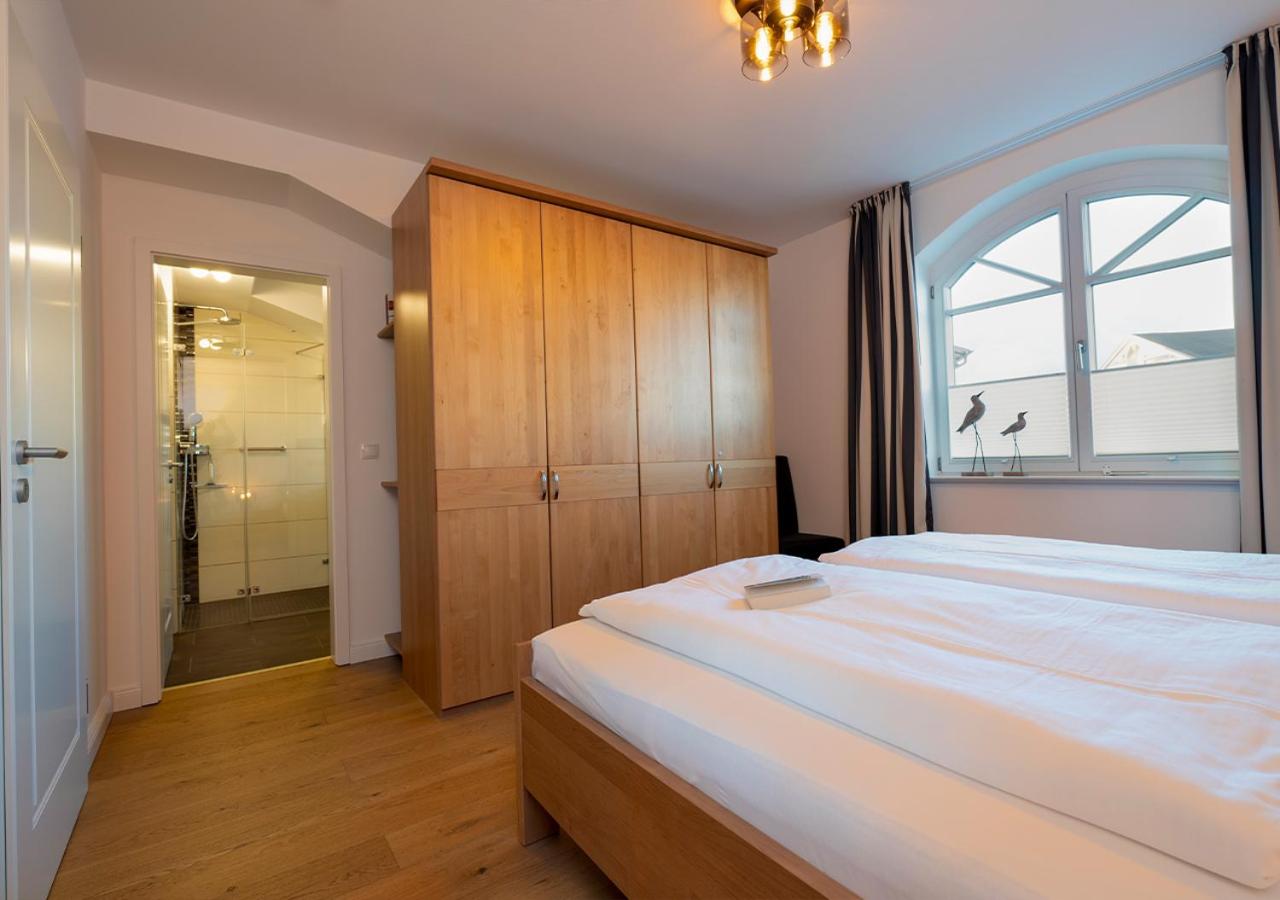 Two-Bedroom Deluxe Apartment with Balcony photo 2
