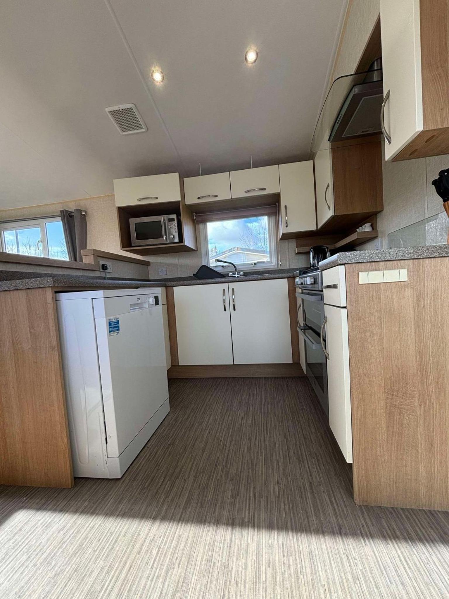 Caravan photo 2