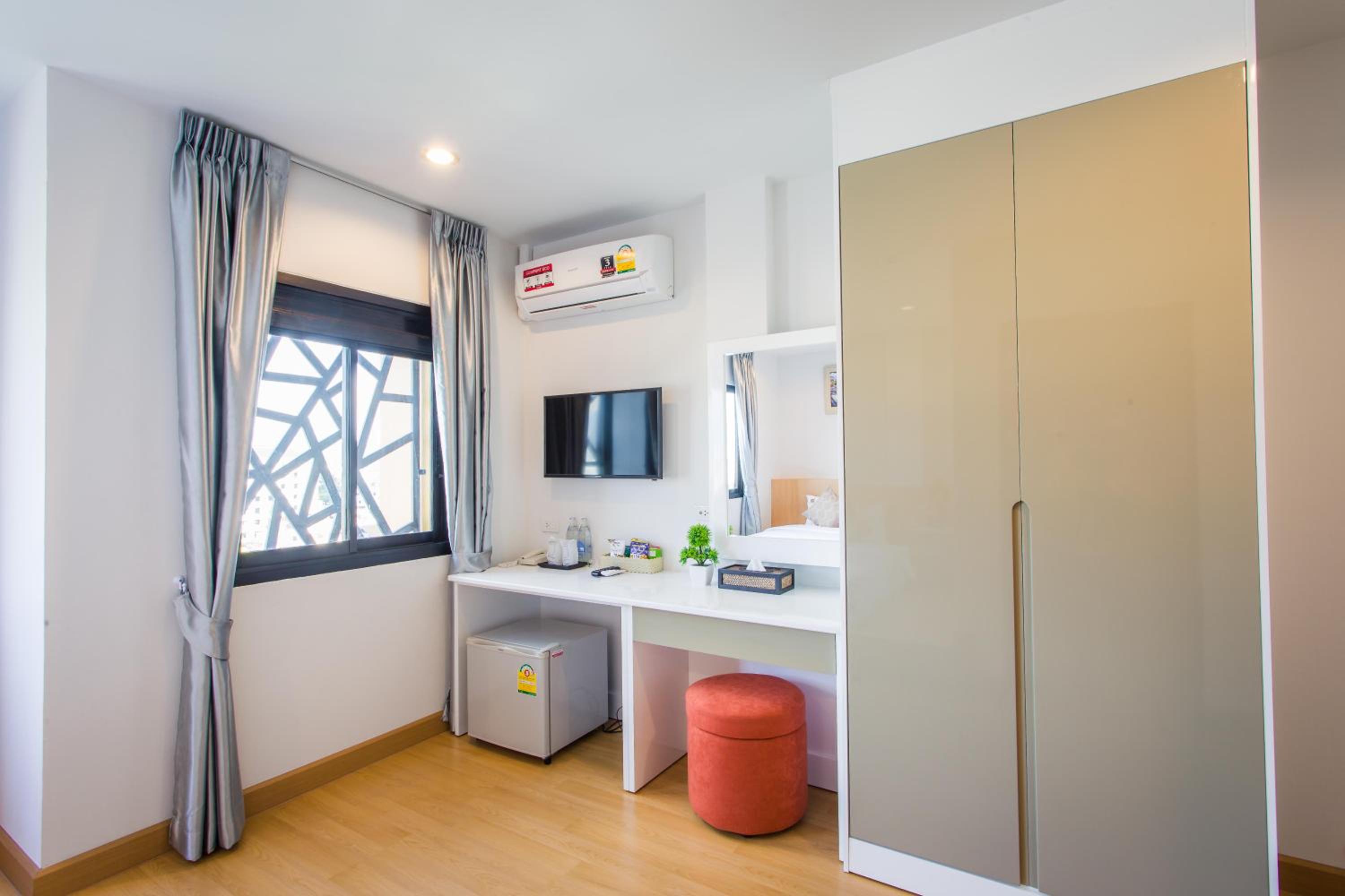 Standard Twin Room photo 3