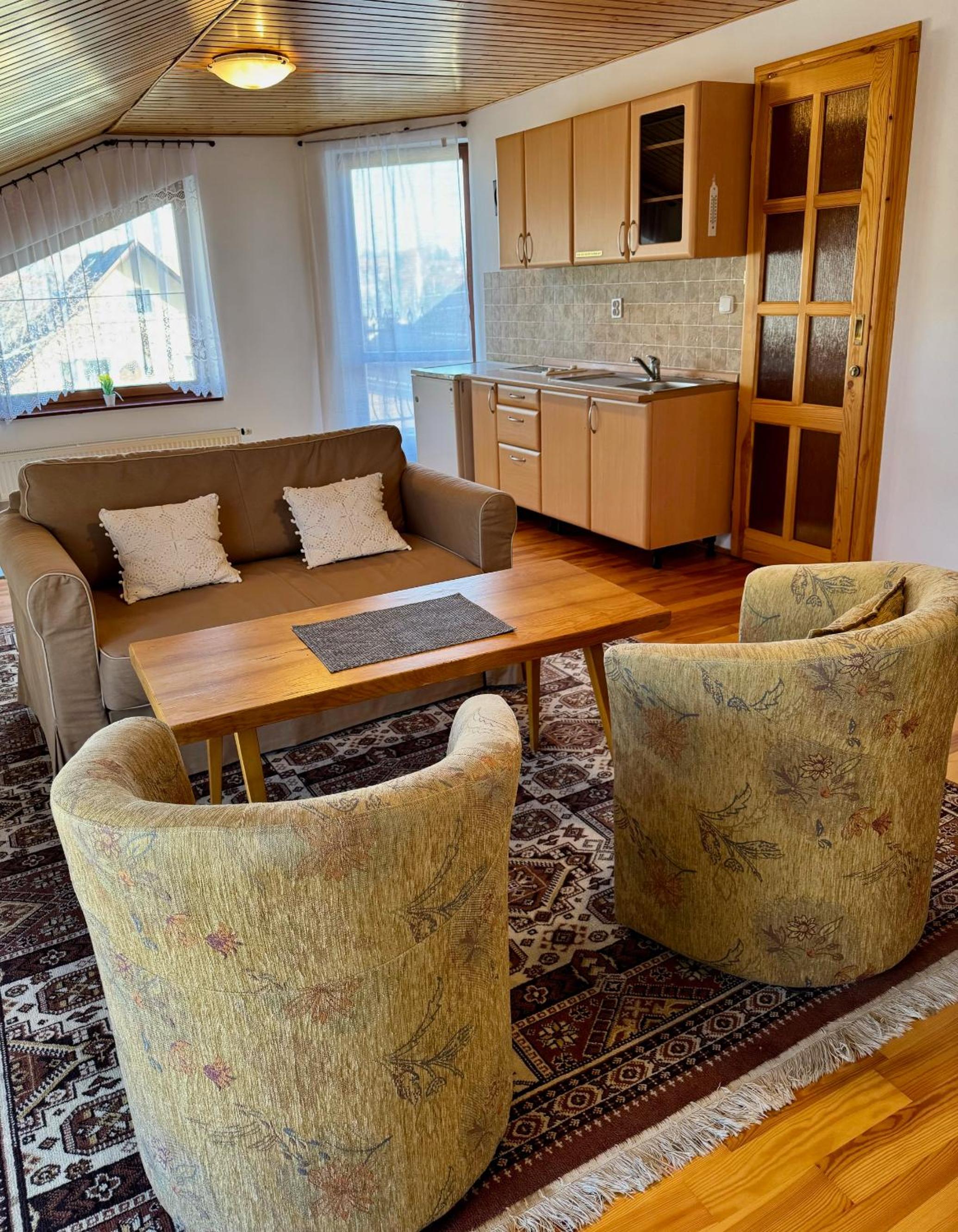 Villa photo 1