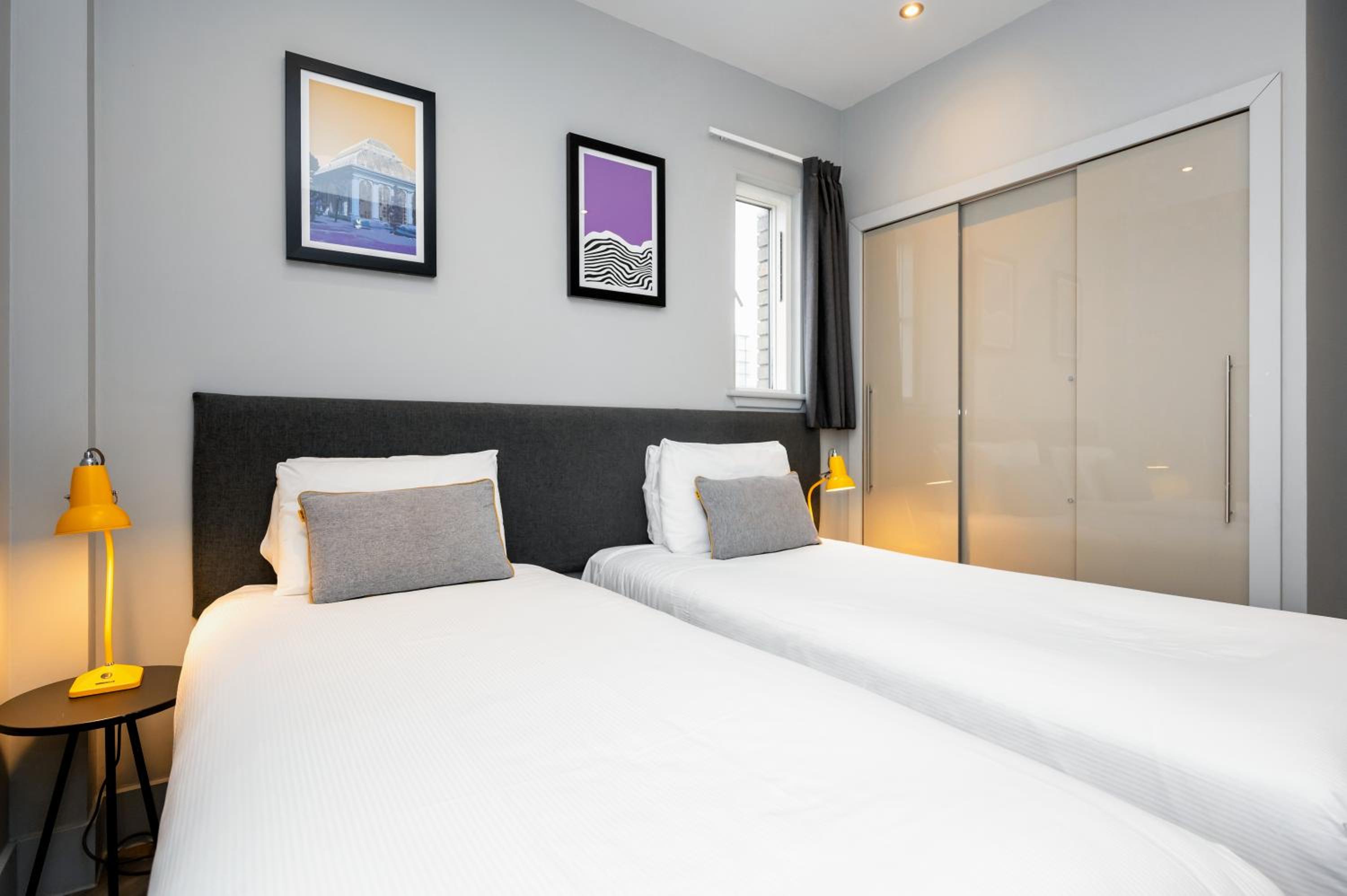 Two-Bedroom Apartment (6 Adults)