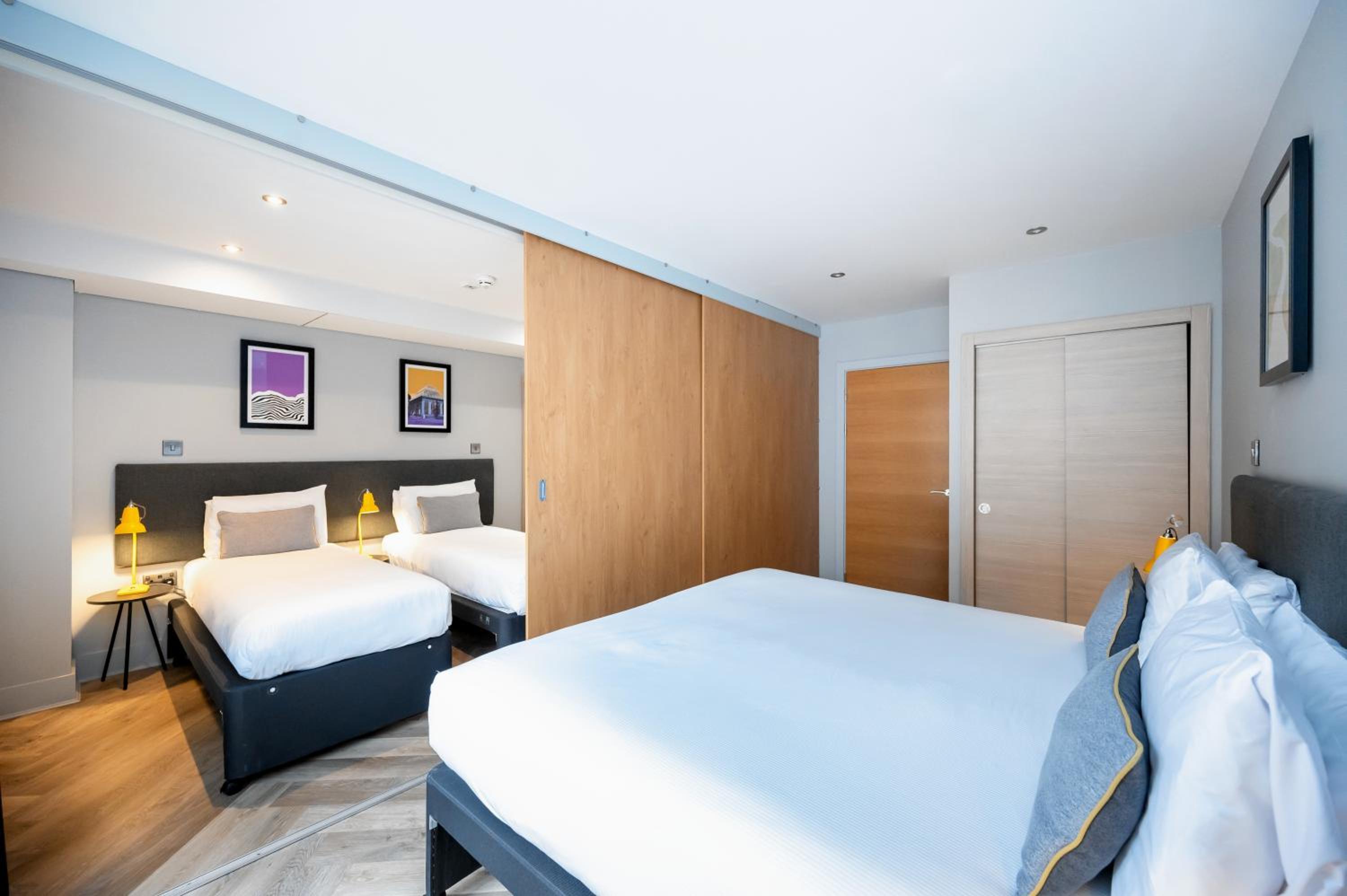 One-Bedroom Apartment Open Plan thumbnail 6