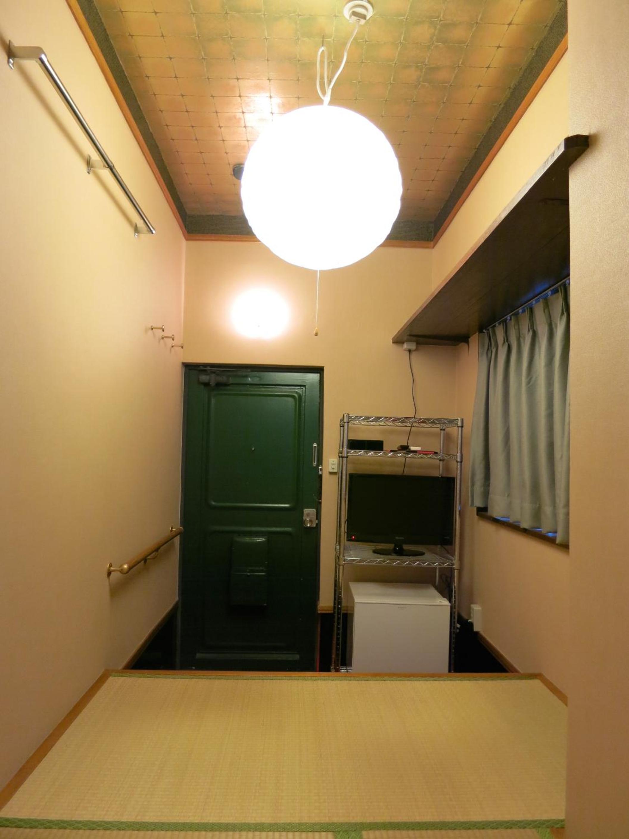 Large Twin Room photo 2