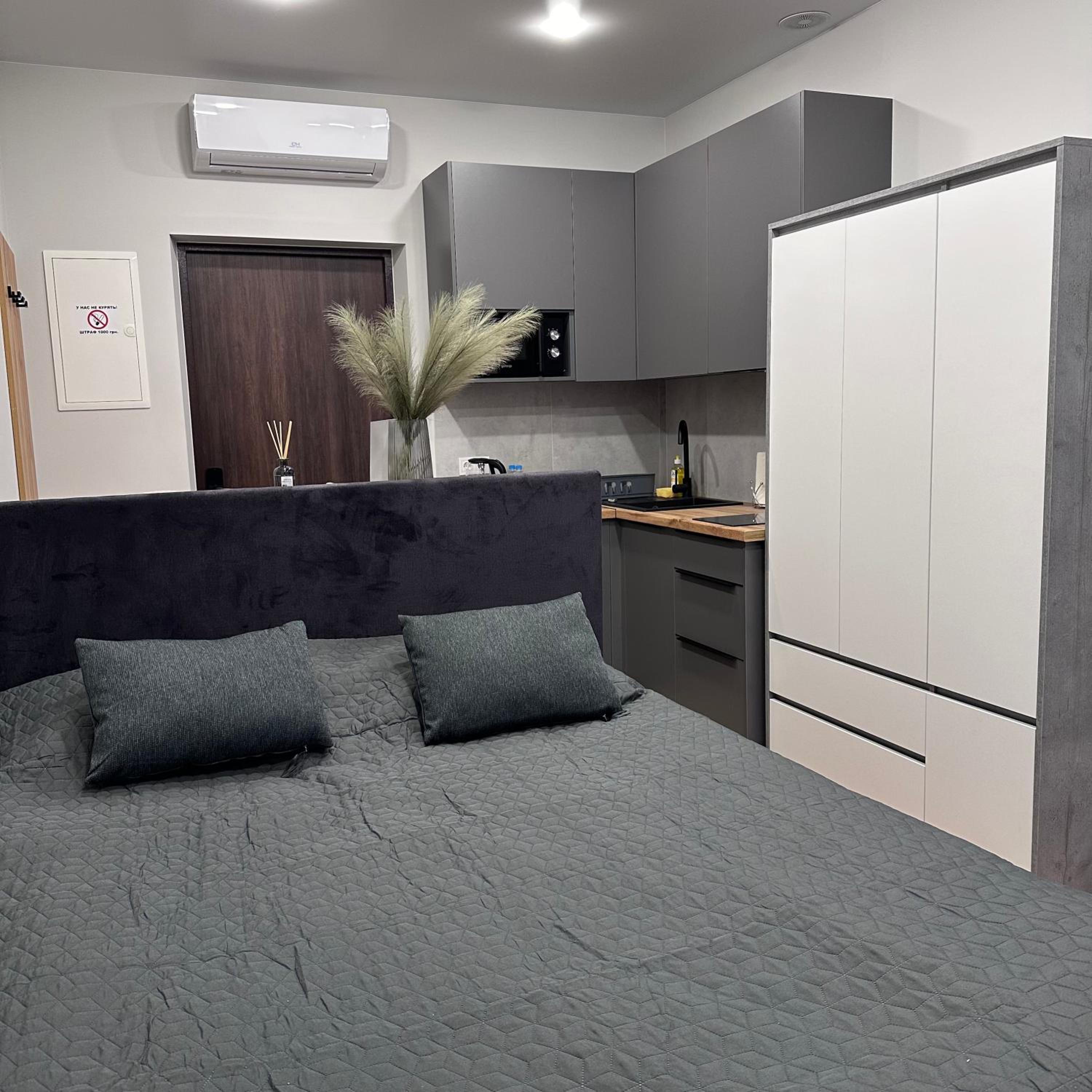 Studio Apartment with One Double Bed