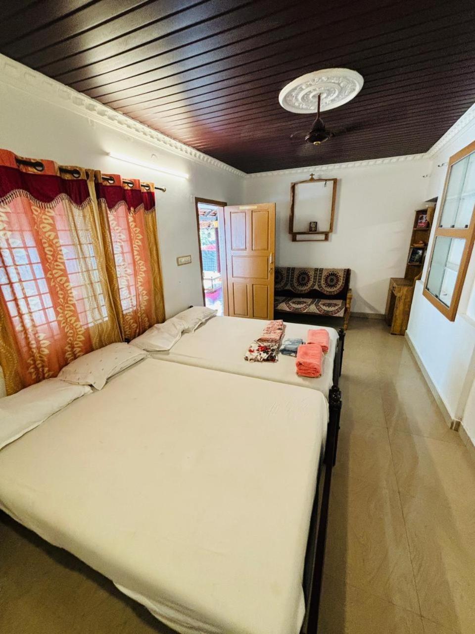 Standard Double Room photo 2