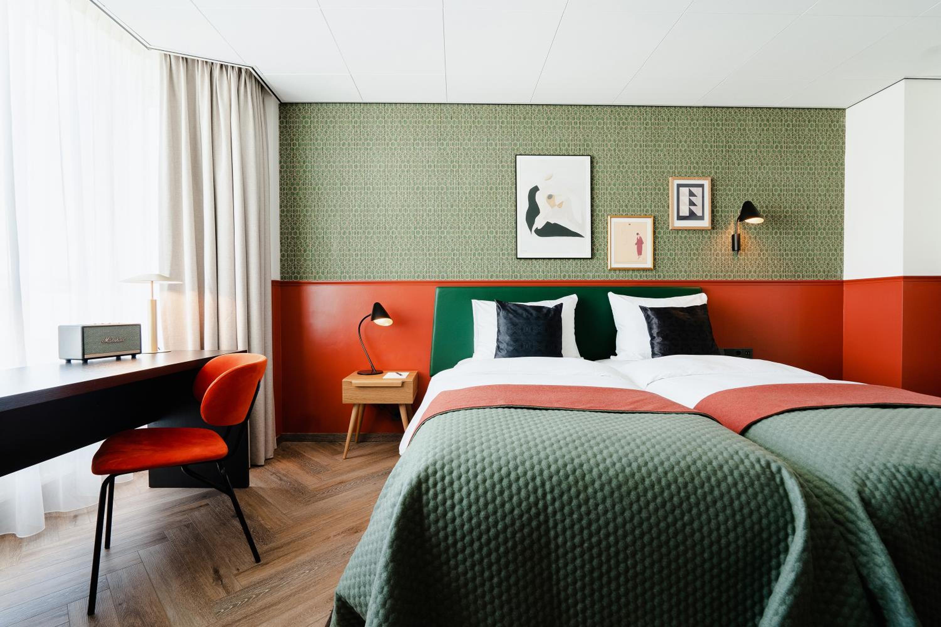Deluxe Twin Room - Photo 1
