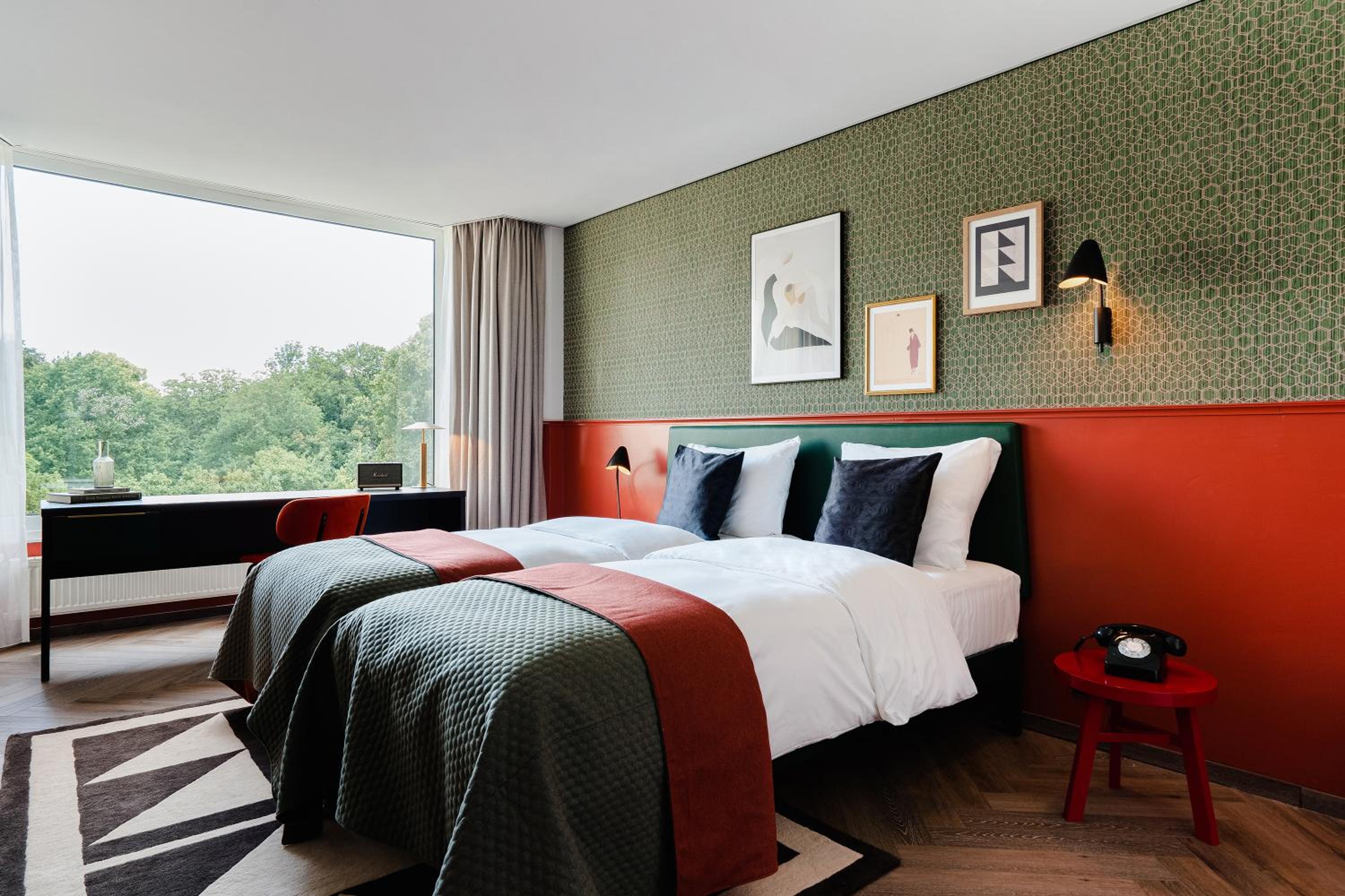 Deluxe Twin Room - Photo 2