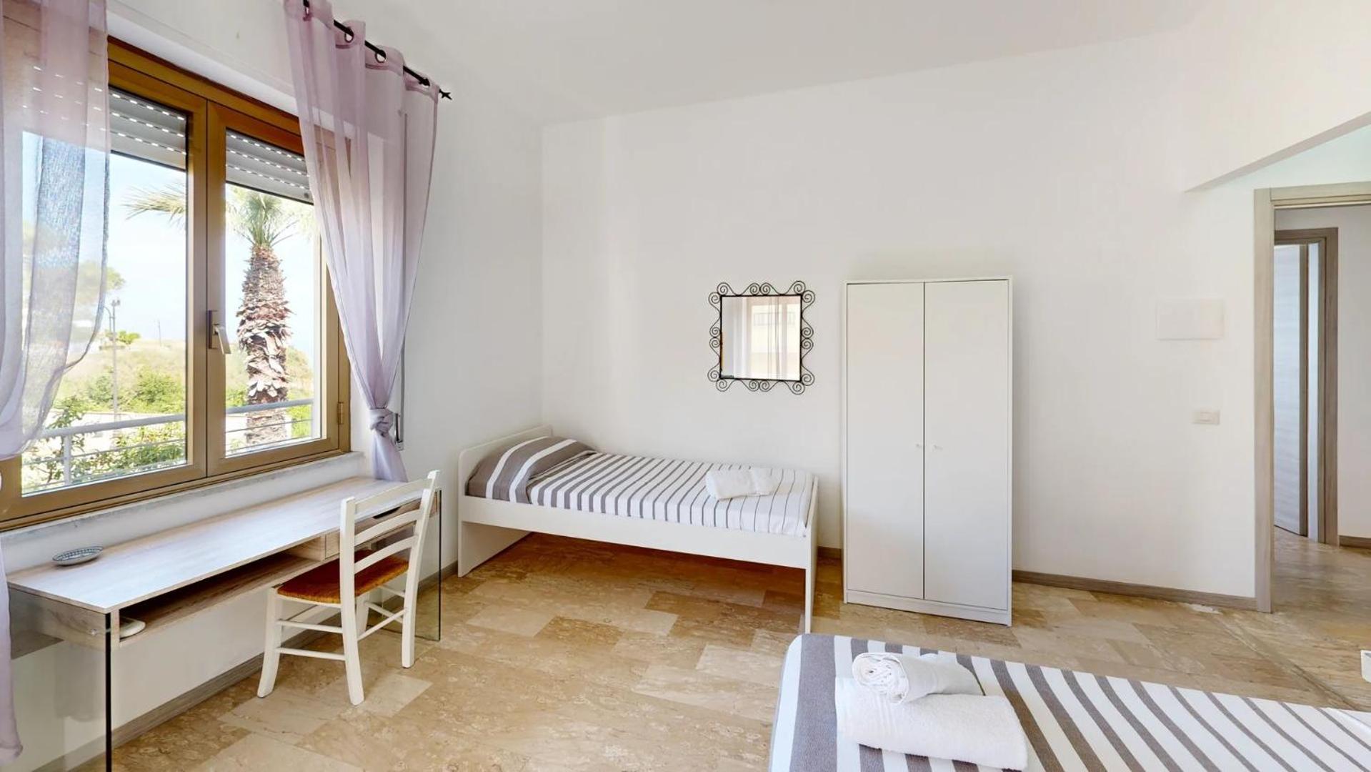 Triple Room With Shower photo 1