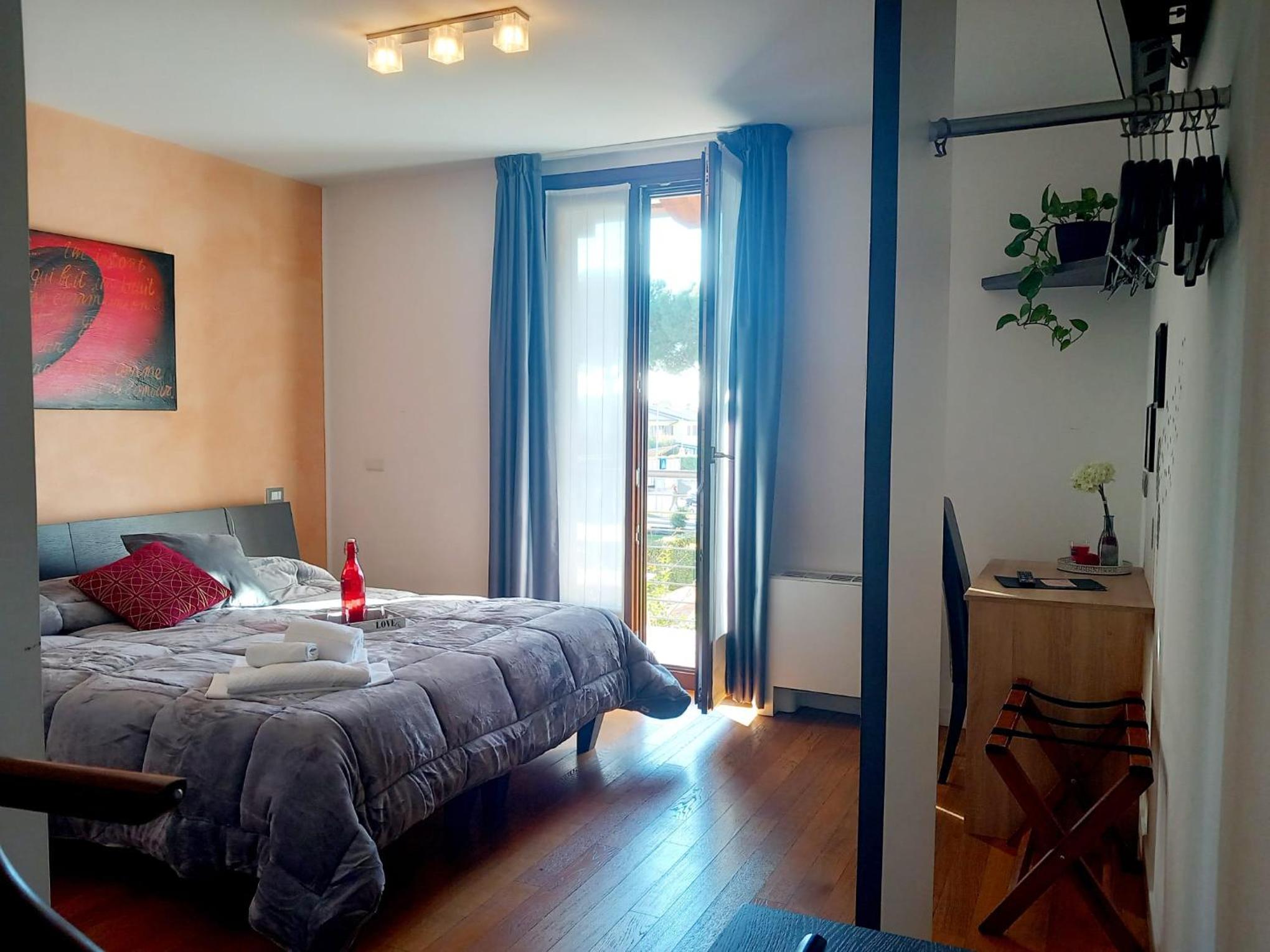 Double Room - Photo 1