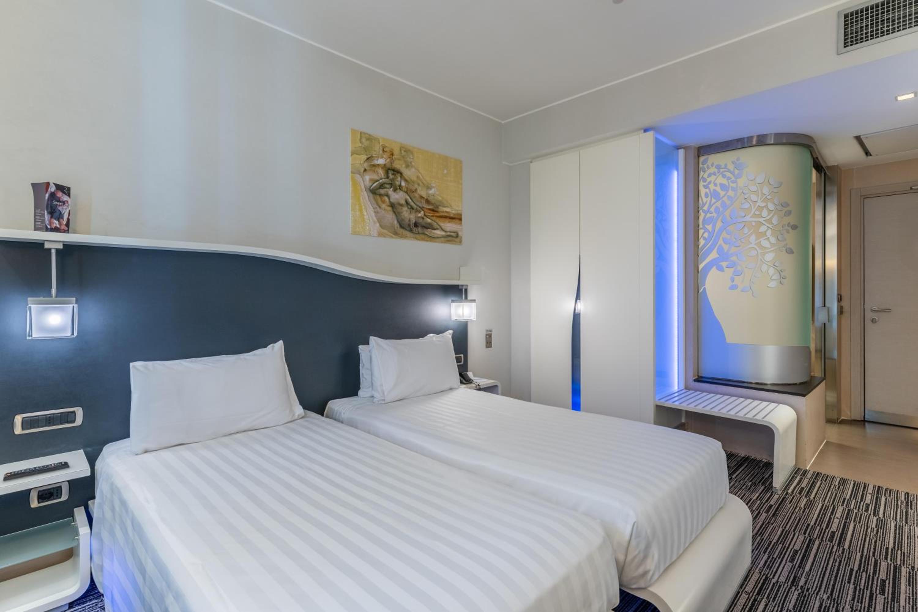 Comfort Twin Room