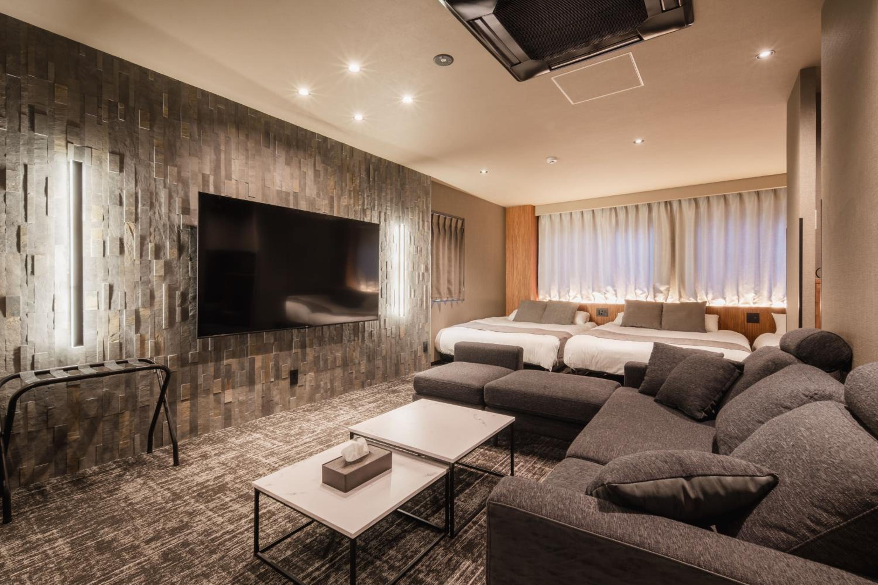 Deluxe Triple Room - Photo 18