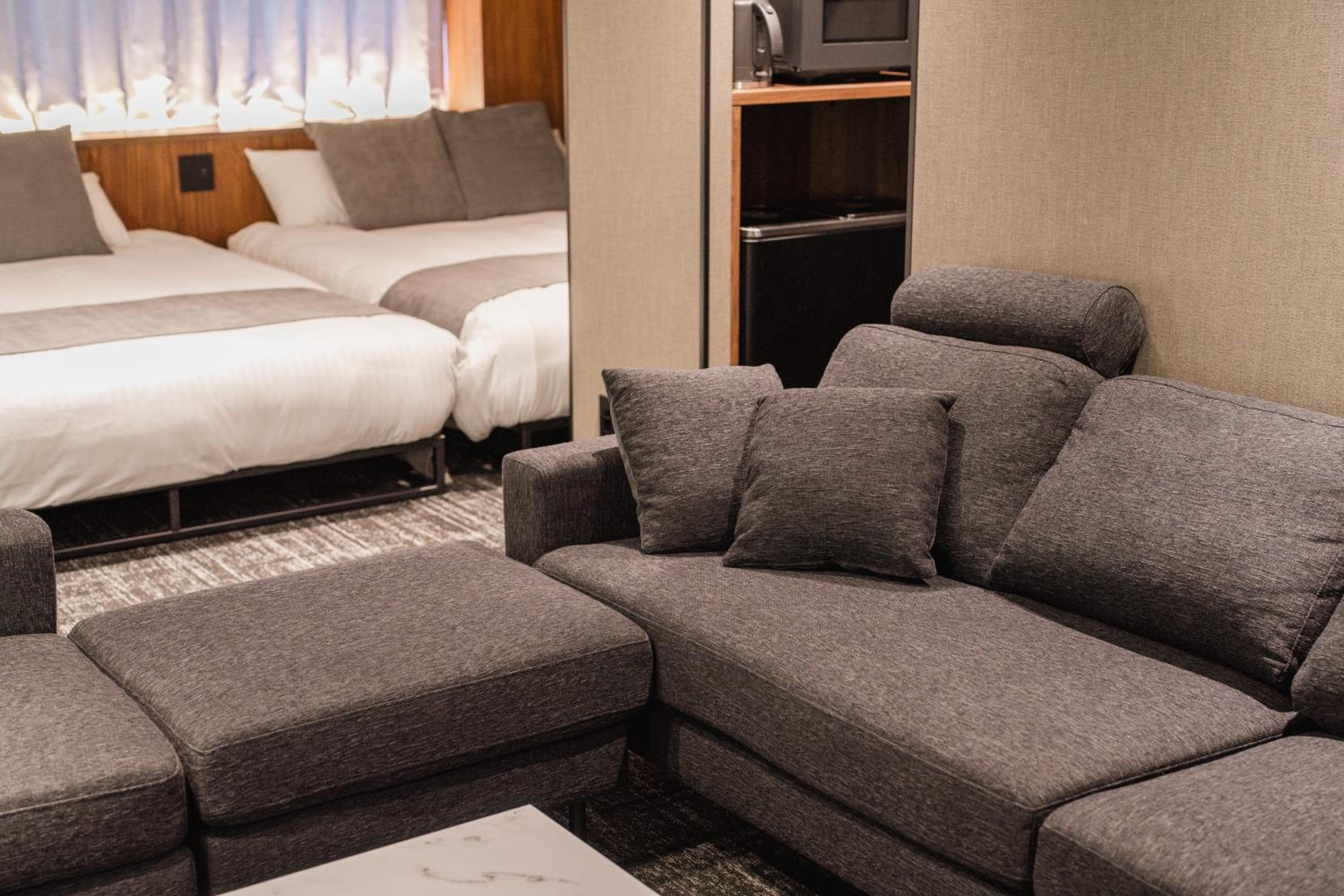 Deluxe Triple Room - Photo 27
