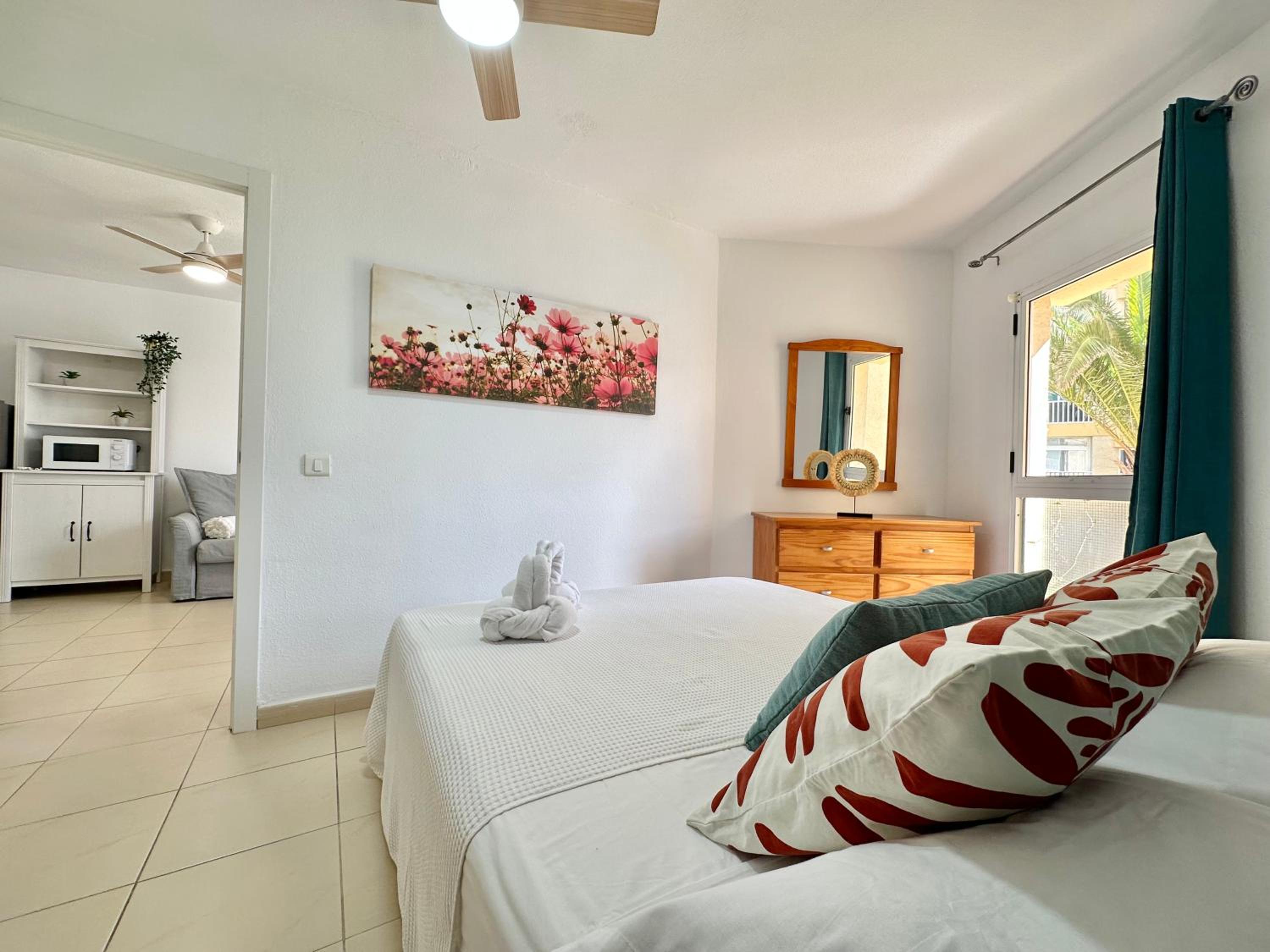 Apartamento de una habitación con vista a la piscina