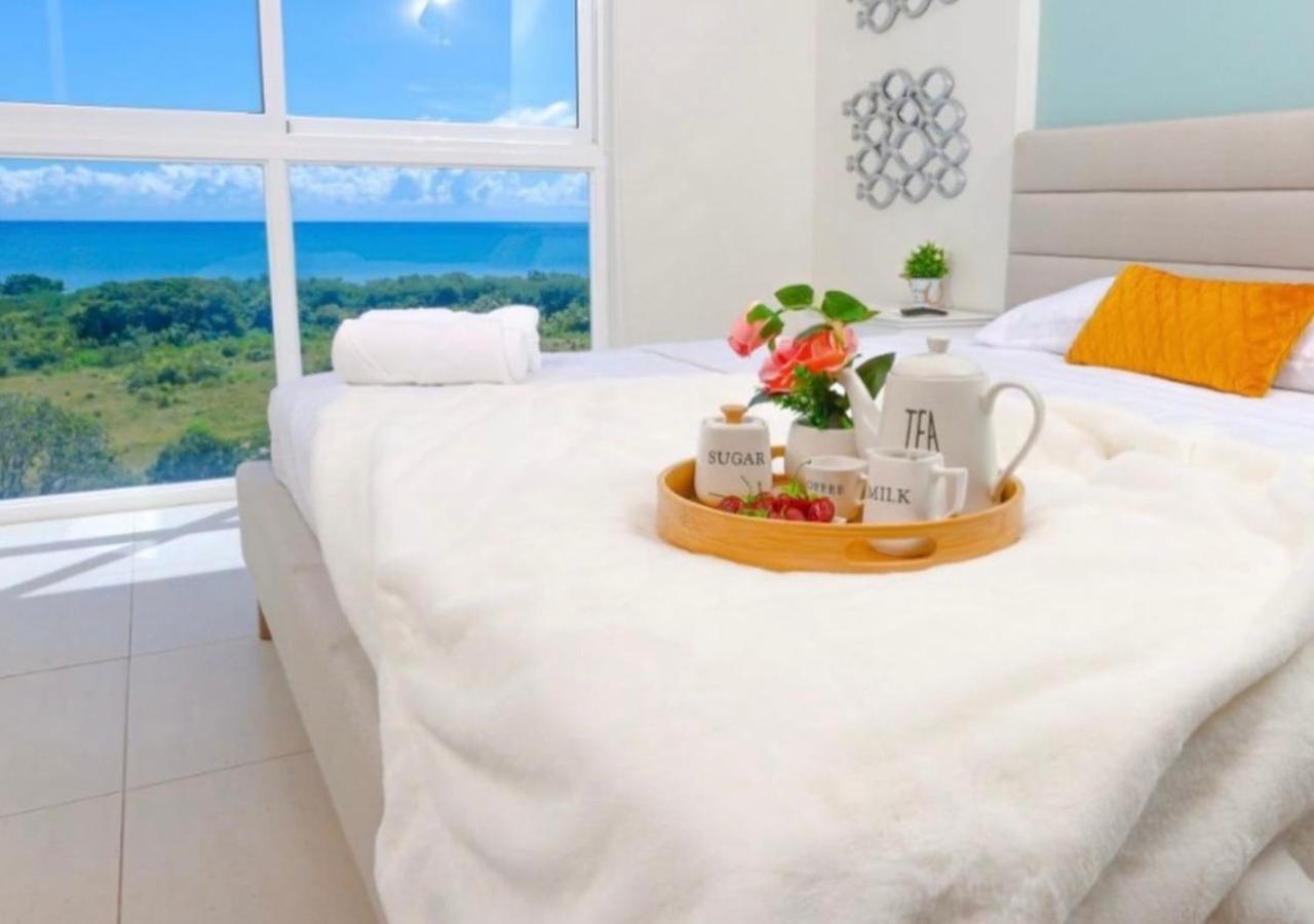 Two-Bedroom Apartment with Balcony and Sea View photo 1