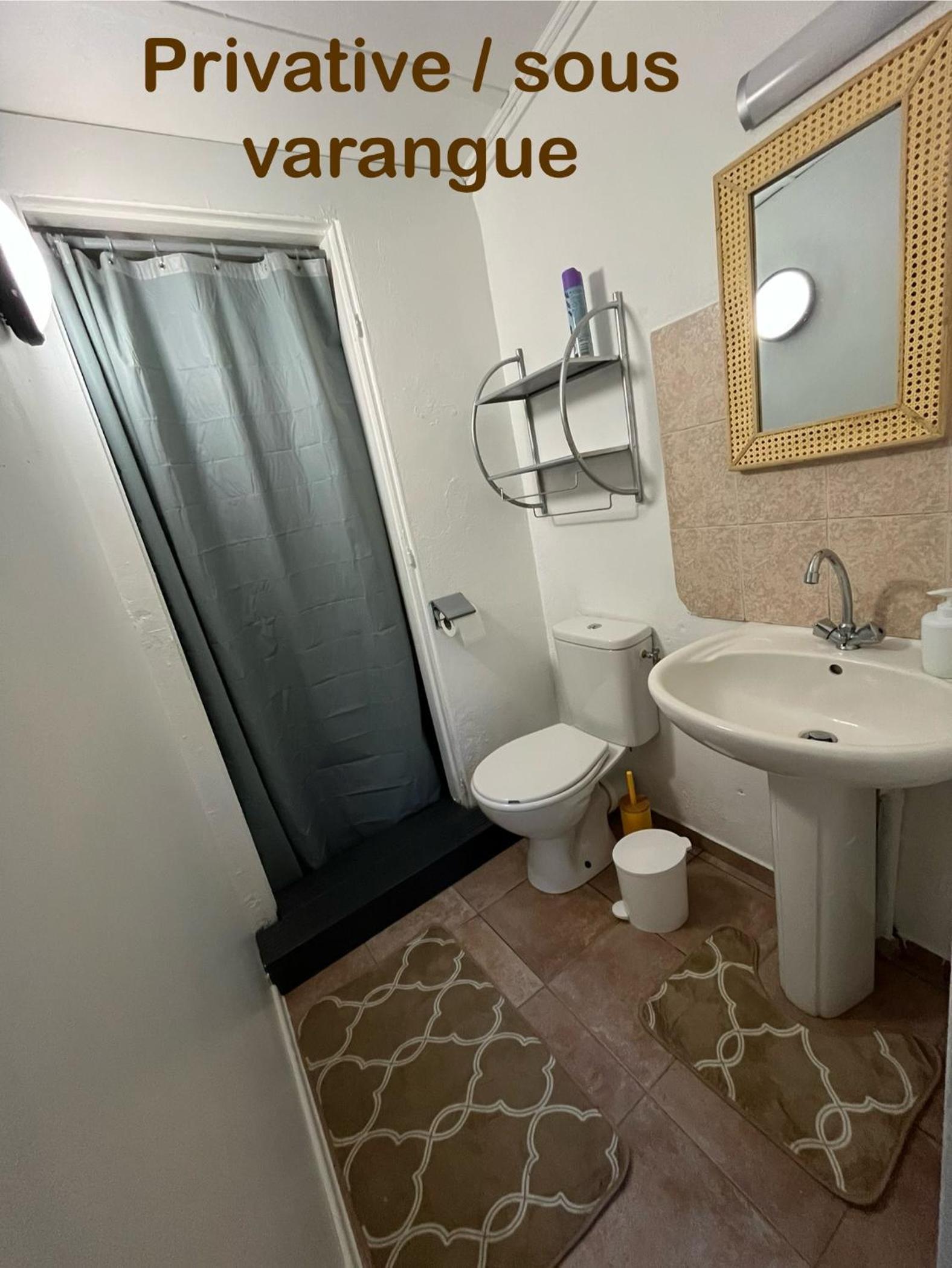 Double Room with Private External Bathroom photo 2