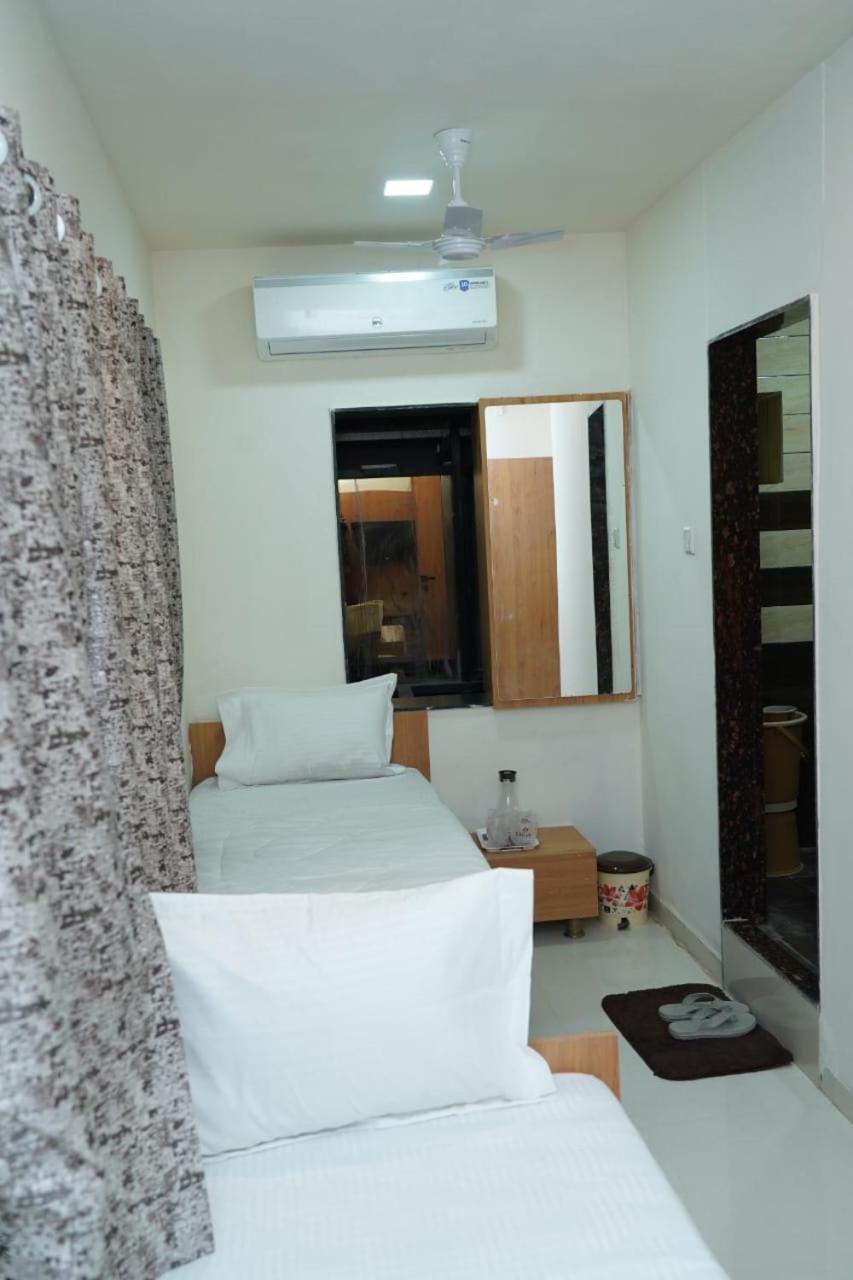 Deluxe Double Or Twin Room photo 3