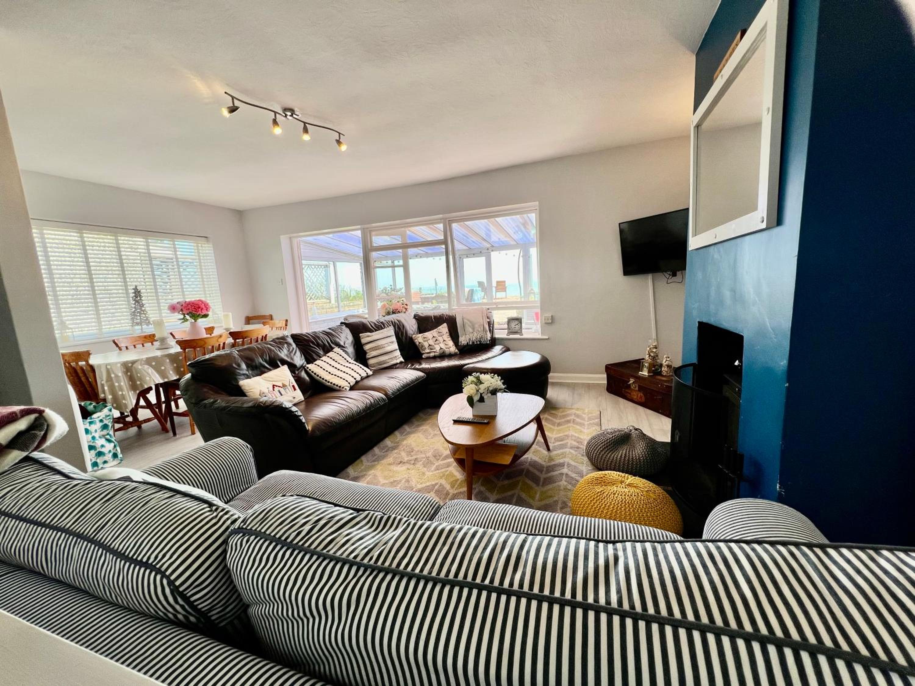 Three-Bedroom House photo 2