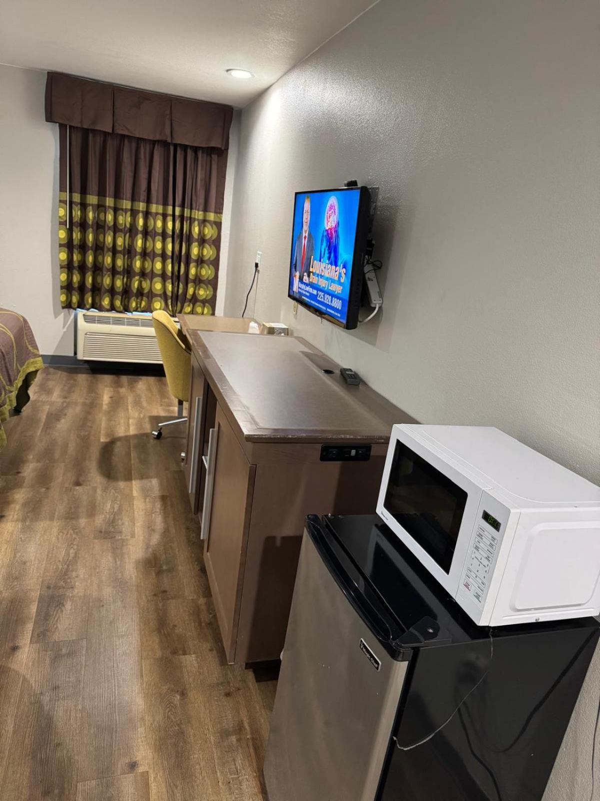 Deluxe Room - Photo 6