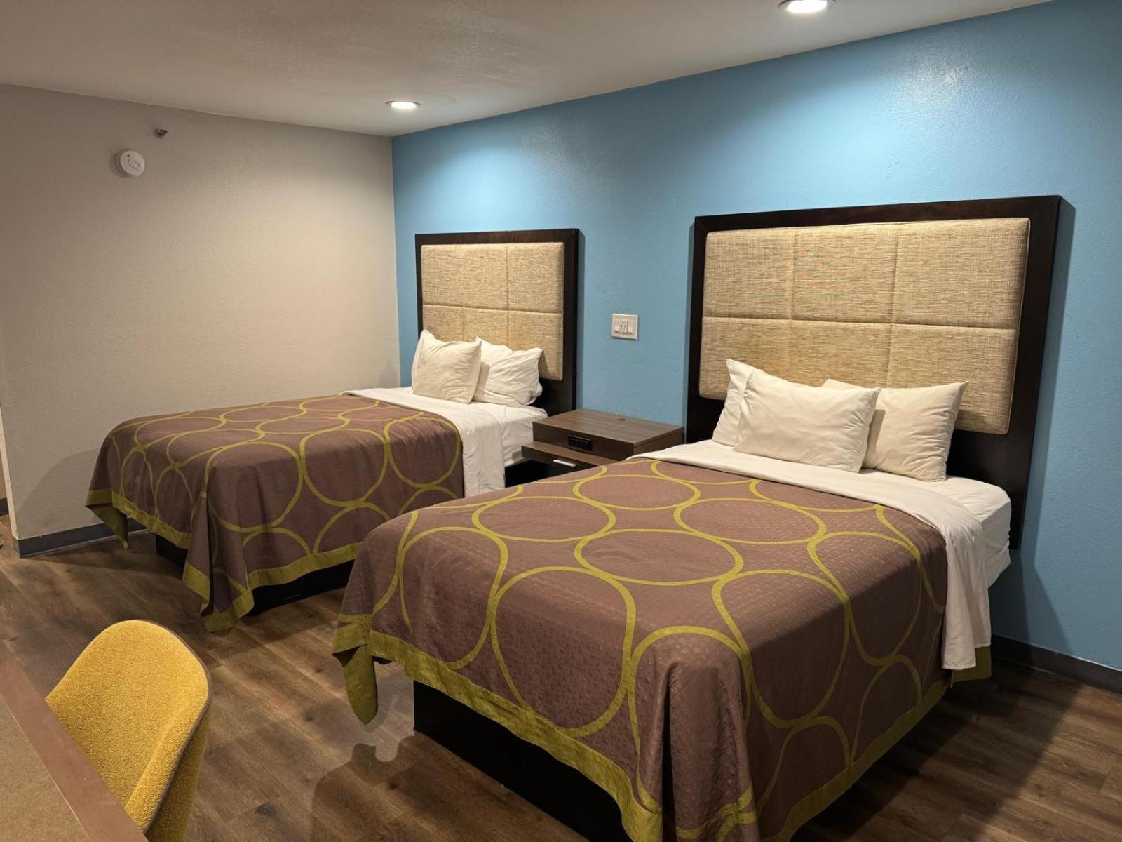 Deluxe Room - Photo 4