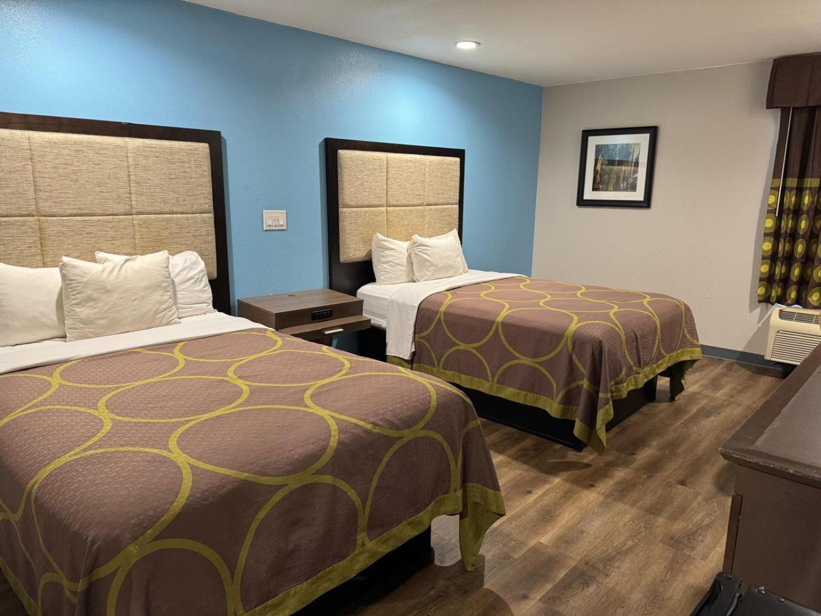 Deluxe Room - Photo 1