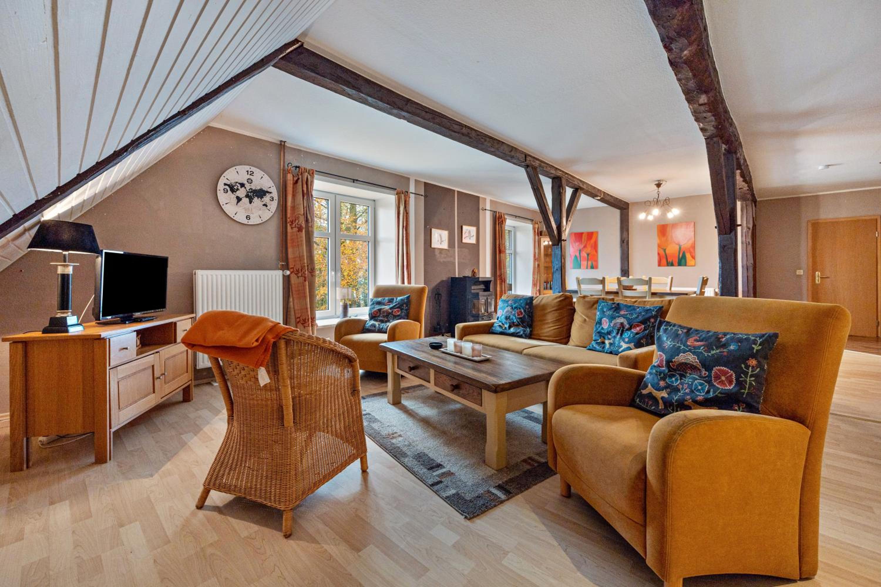 Two-Bedroom Deluxe Apartment with Garden View