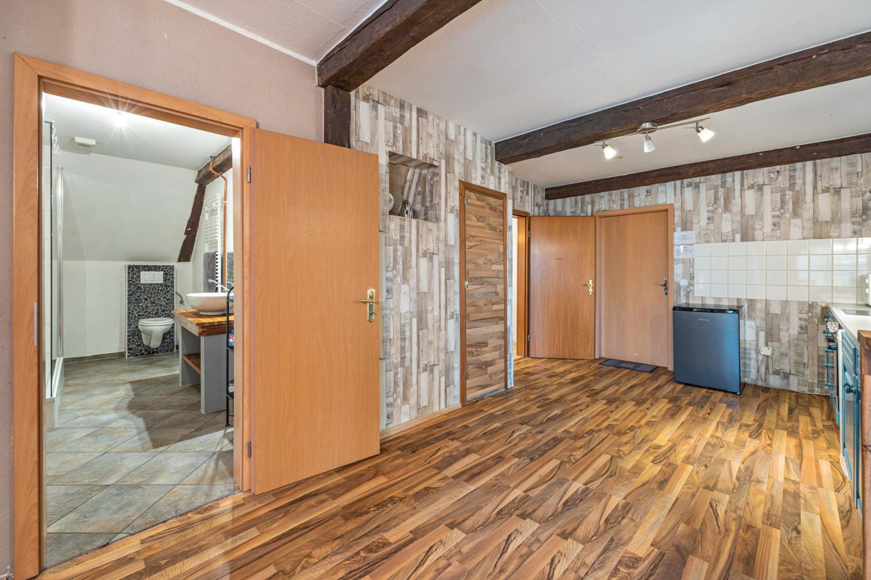 Two-Bedroom Deluxe Apartment with Garden View photo 2