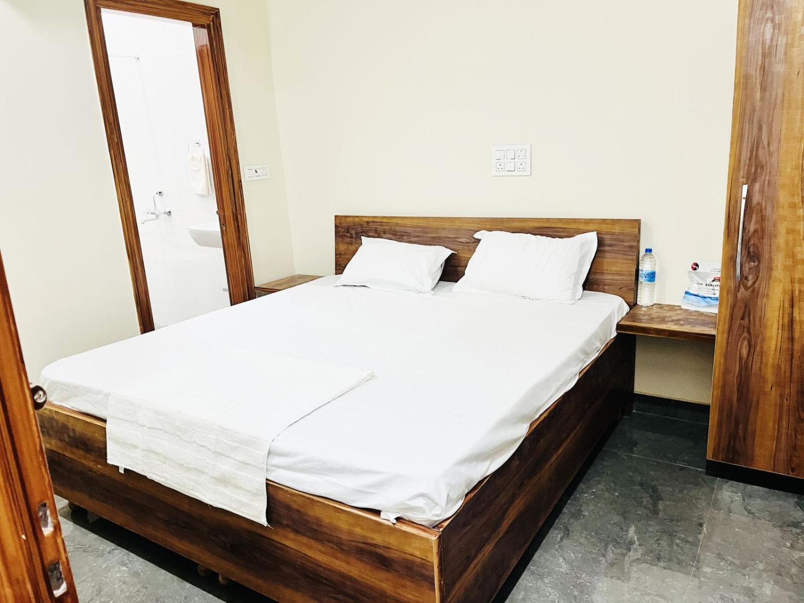 Double Room photo 3